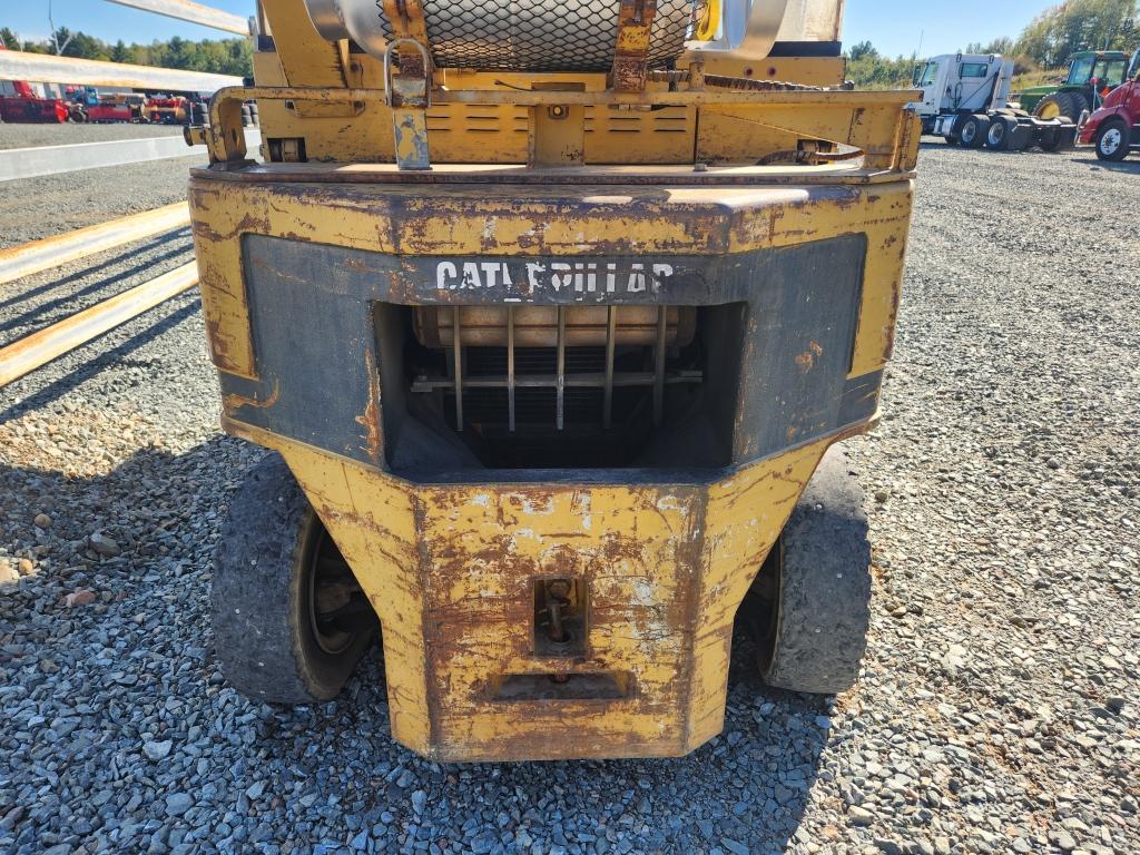 Caterpillar V80f Forklift