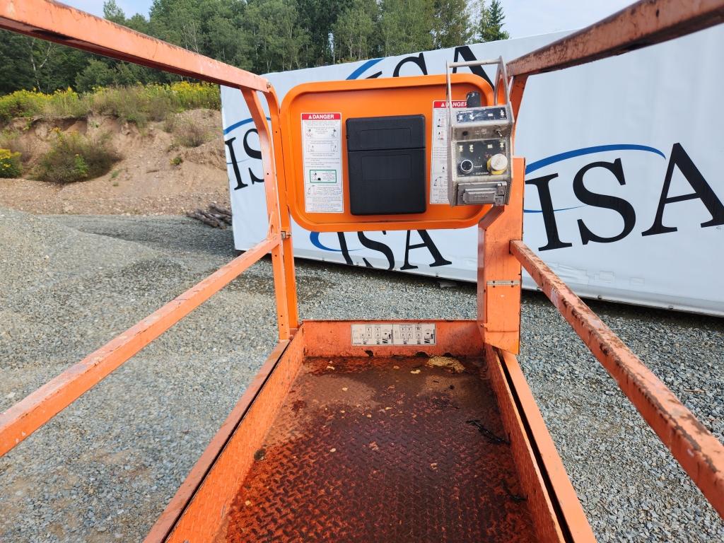 2016 Snorkel S3219e Scissor Lift