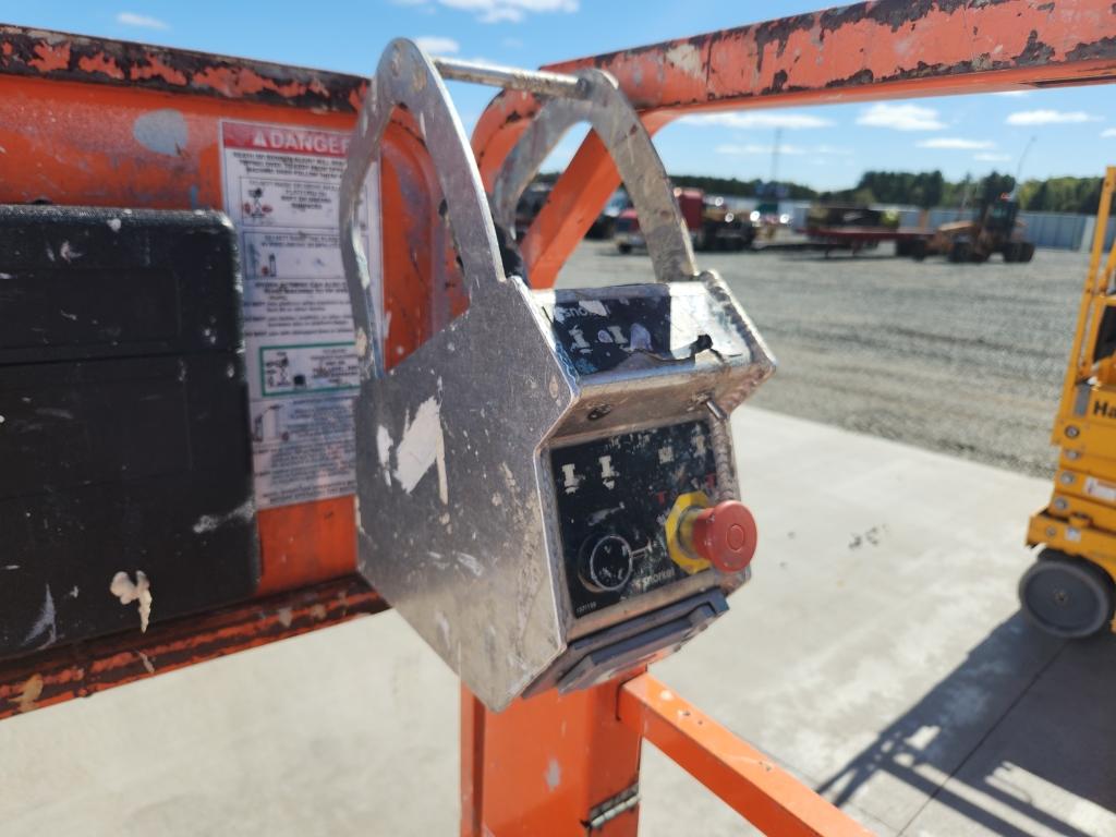 2016 Snorkel S3219e Scissor Lift