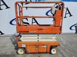 2016 Snorkel S3219e Scissor Lift