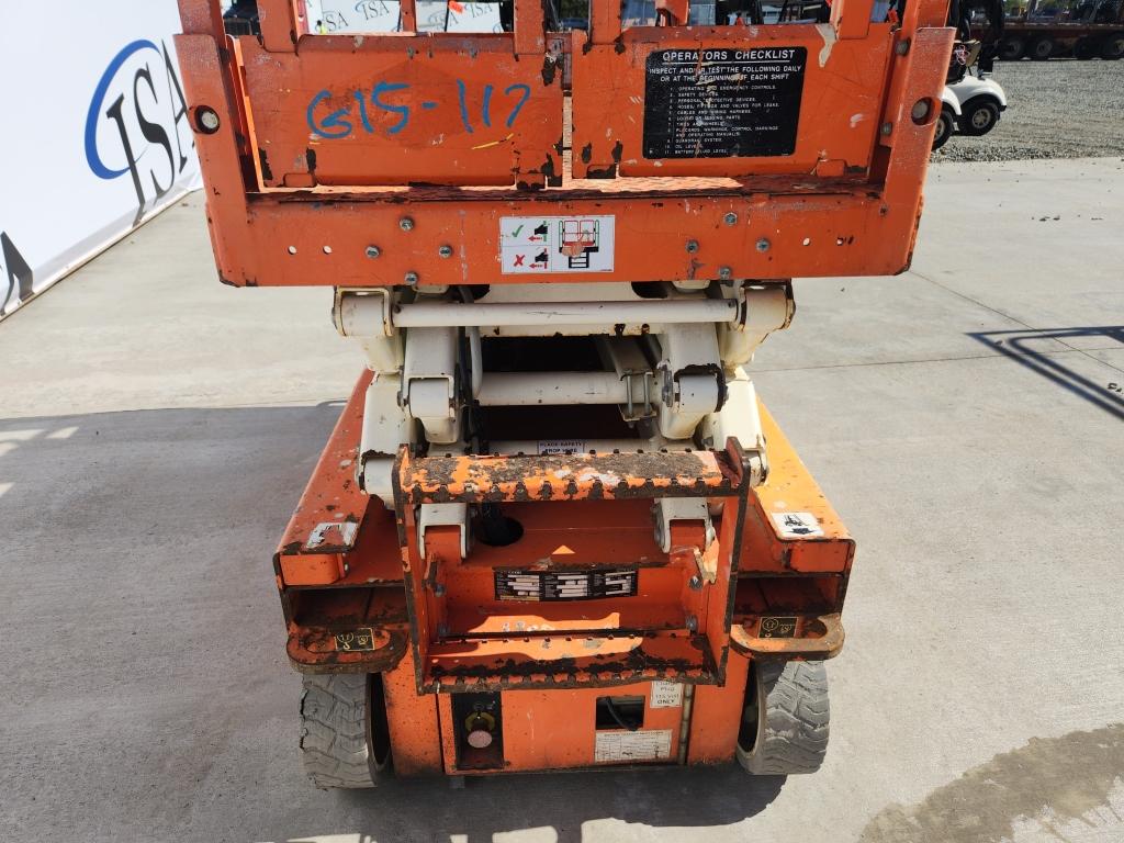 2016 Snorkel S3219e Scissor Lift