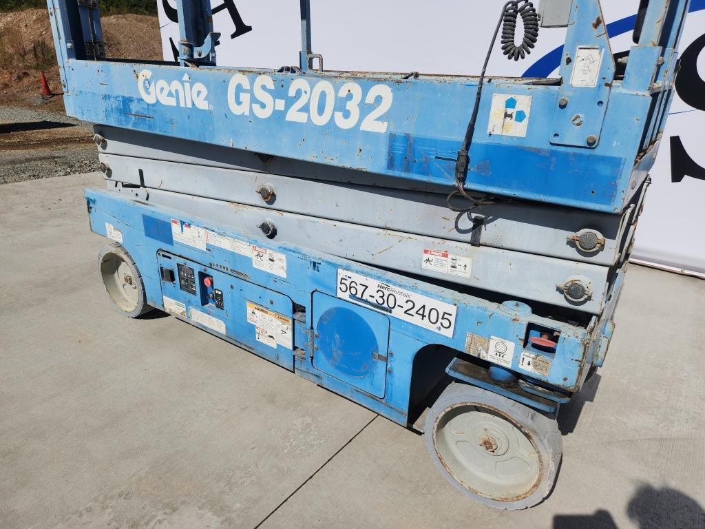 2013 Genie Gs-2032 Scissors Lift