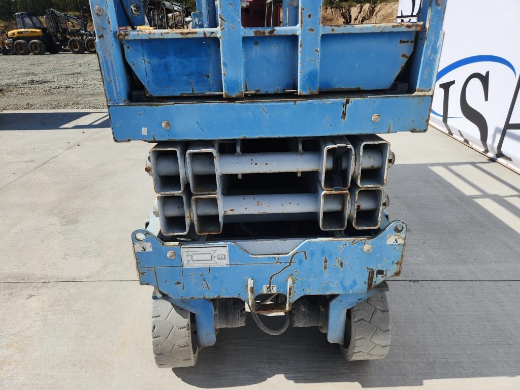 2013 Genie Gs-2032 Scissors Lift