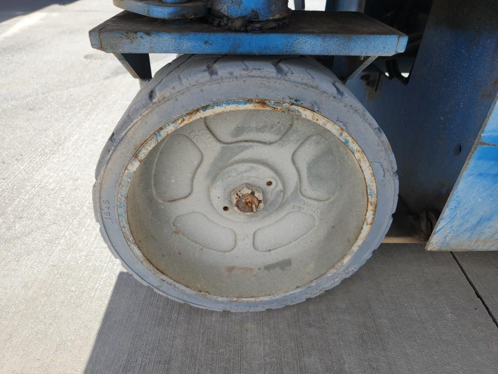 2013 Genie Gs-2032 Scissors Lift