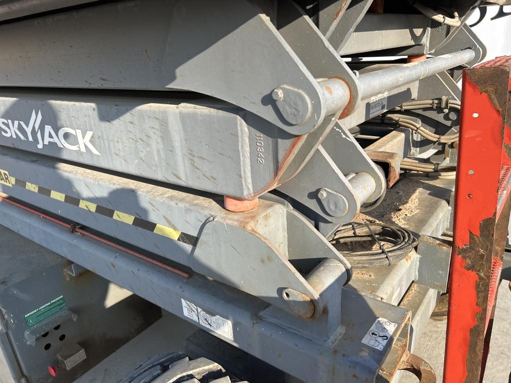 2012 Skyjack 7127rt Scissor Lift