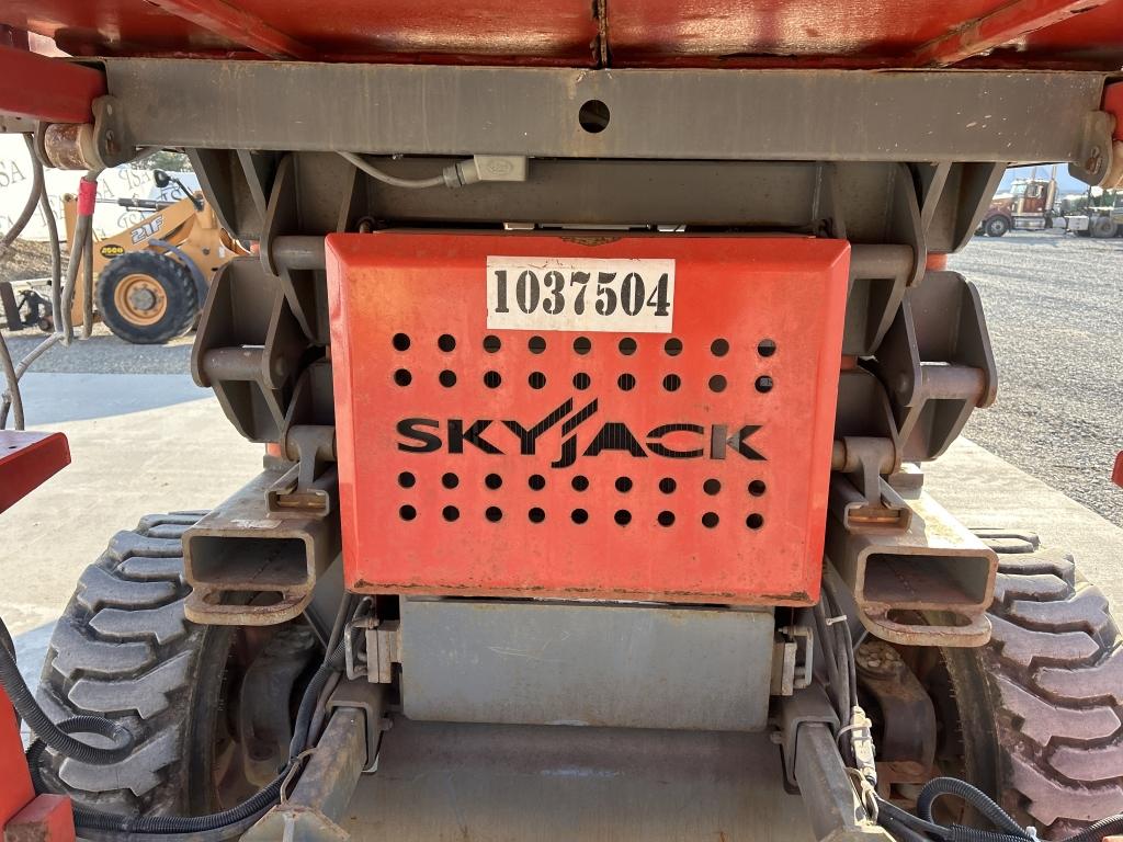 2012 Skyjack 7127rt Scissor Lift