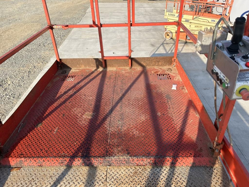 2012 Skyjack 7127rt Scissor Lift
