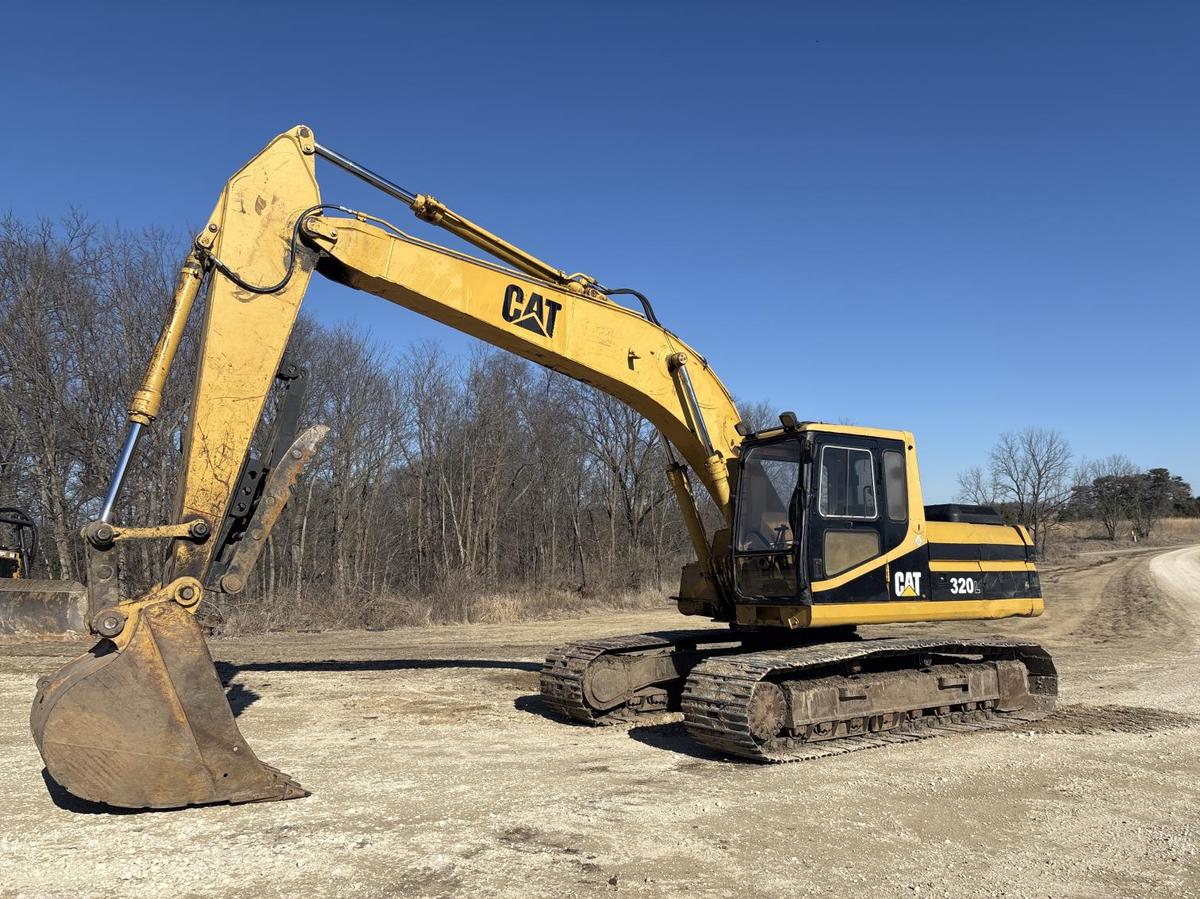 Caterpillar 320 L Excavator