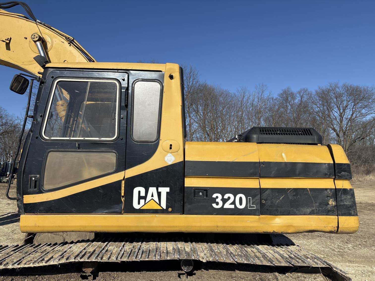 Caterpillar 320 L Excavator