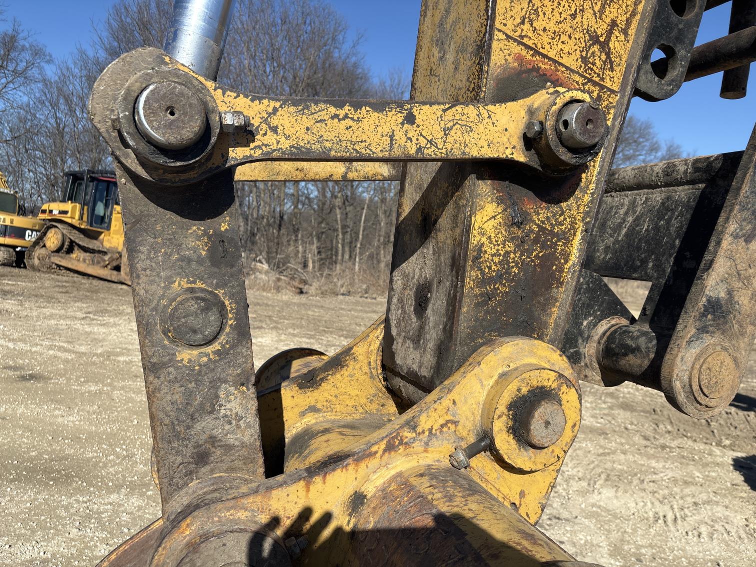 Caterpillar 320 L Excavator