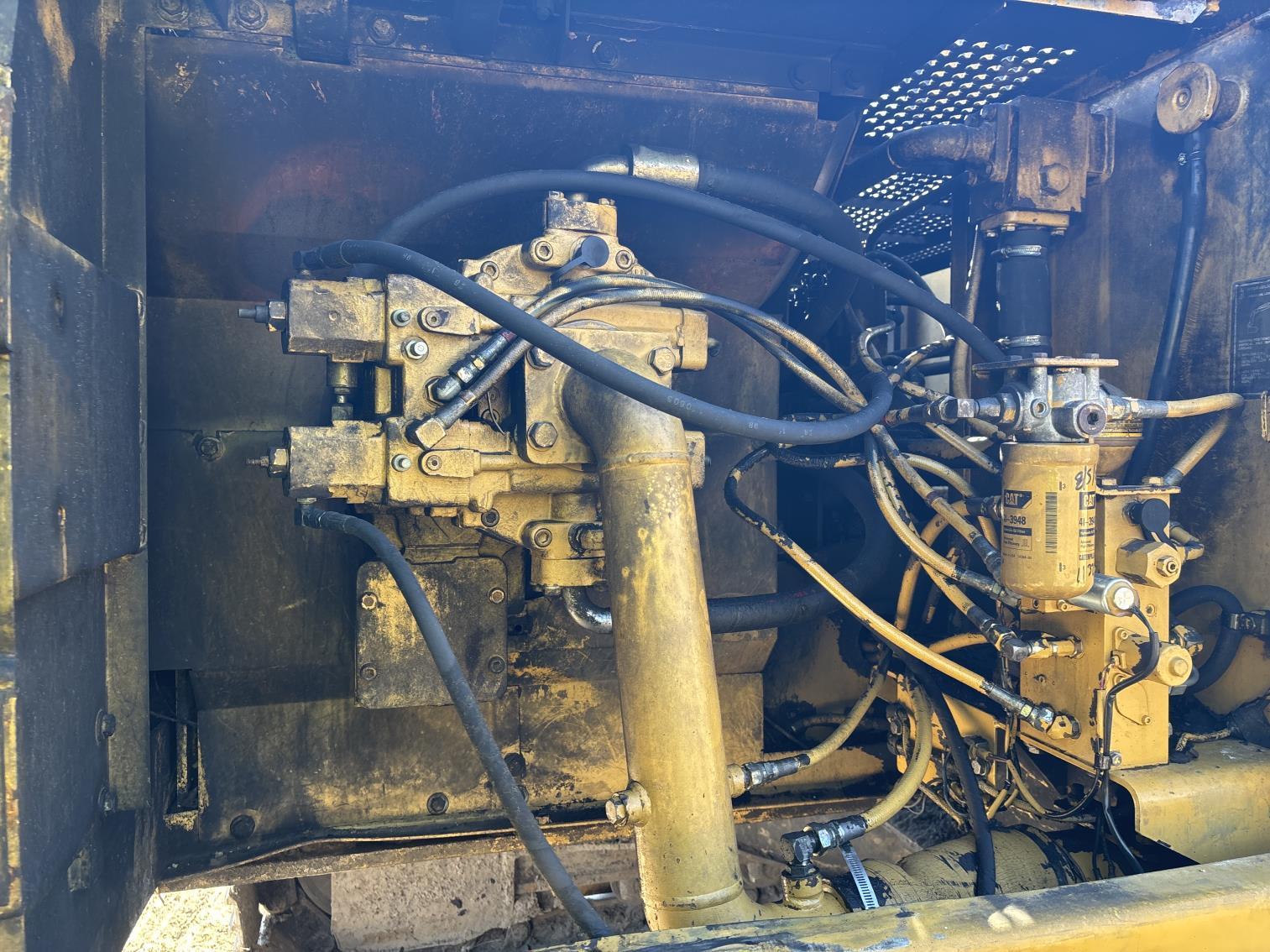 Caterpillar 320 L Excavator