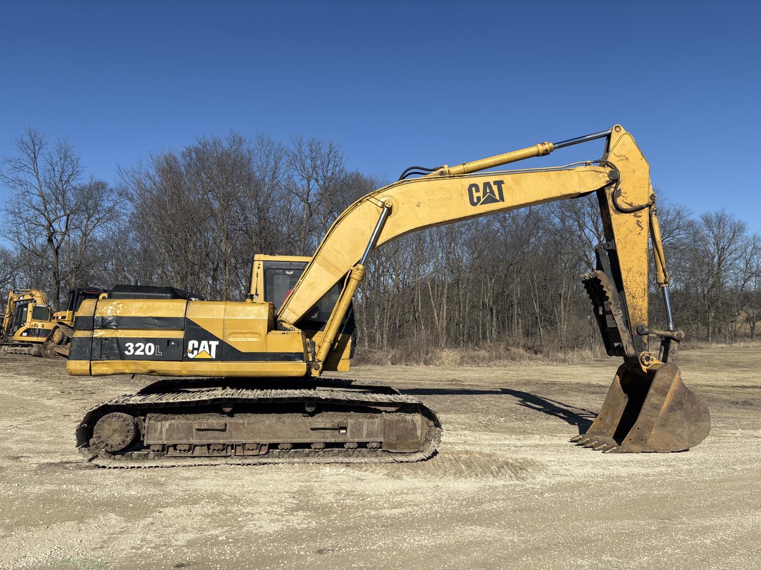 Caterpillar 320 L Excavator