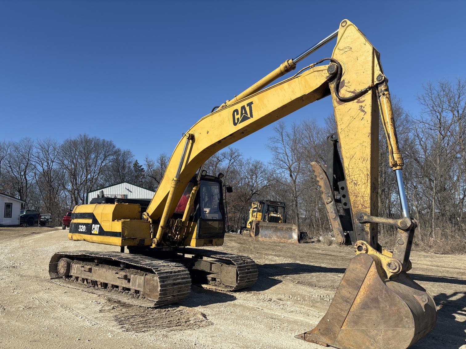 Caterpillar 320 L Excavator