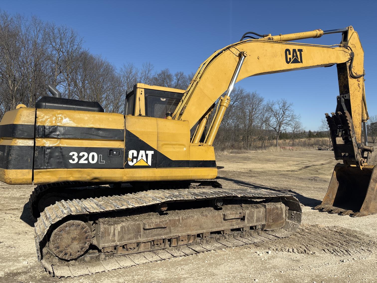 Caterpillar 320 L Excavator