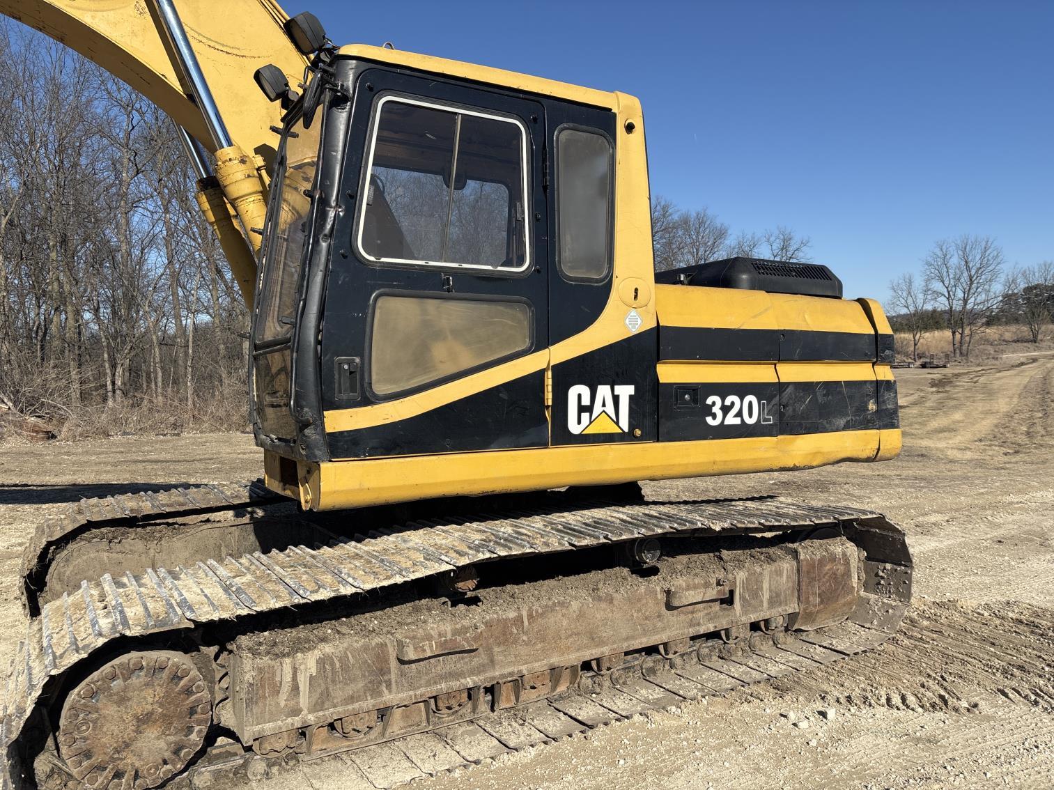 Caterpillar 320 L Excavator