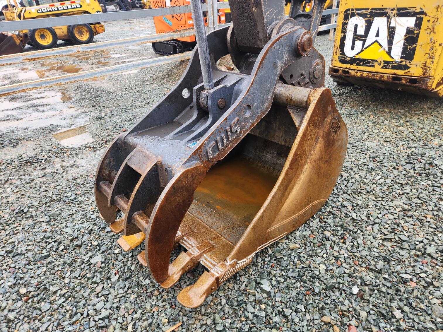 Deere 135 G Excavator