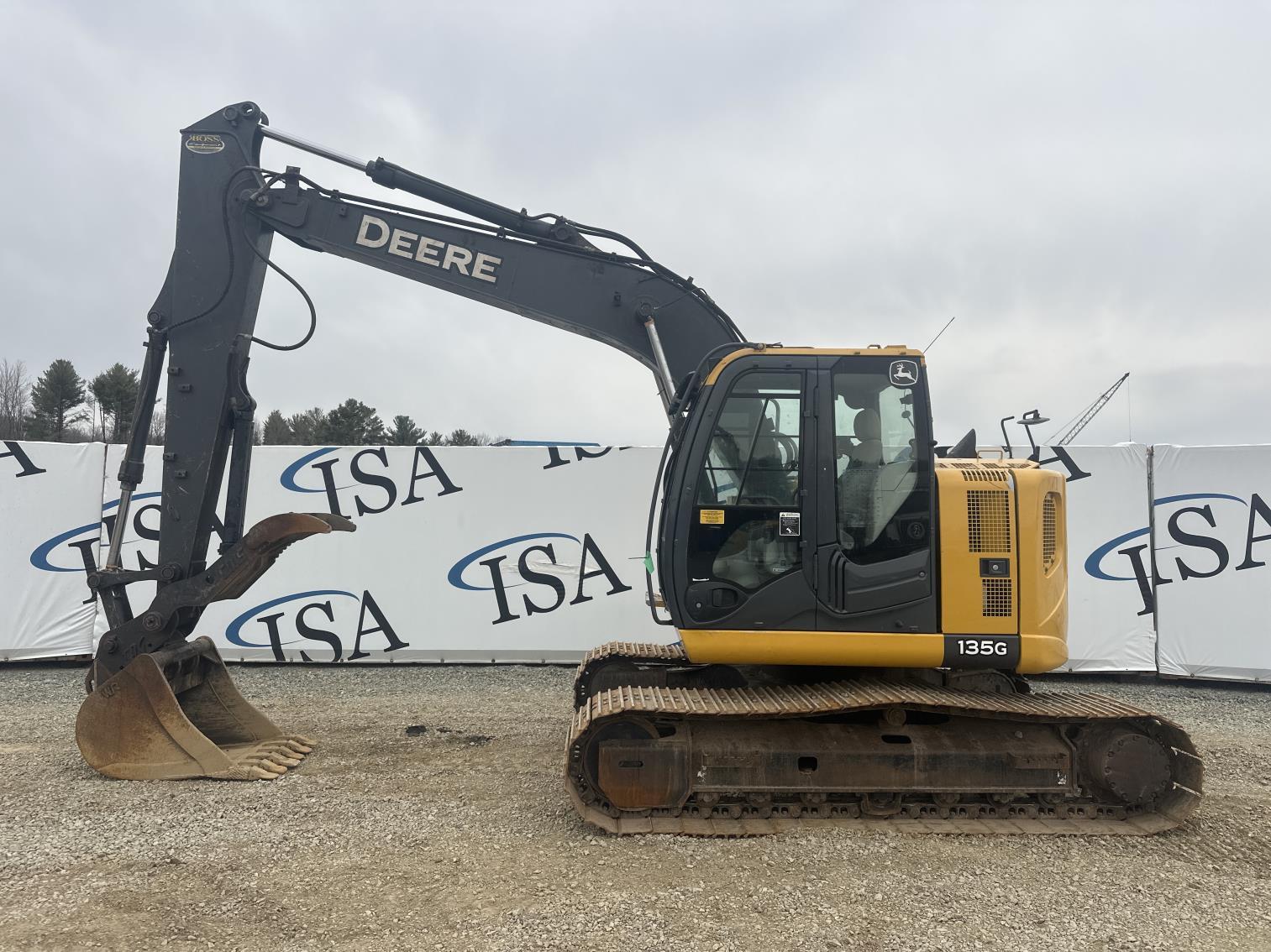 Deere 135 G Excavator