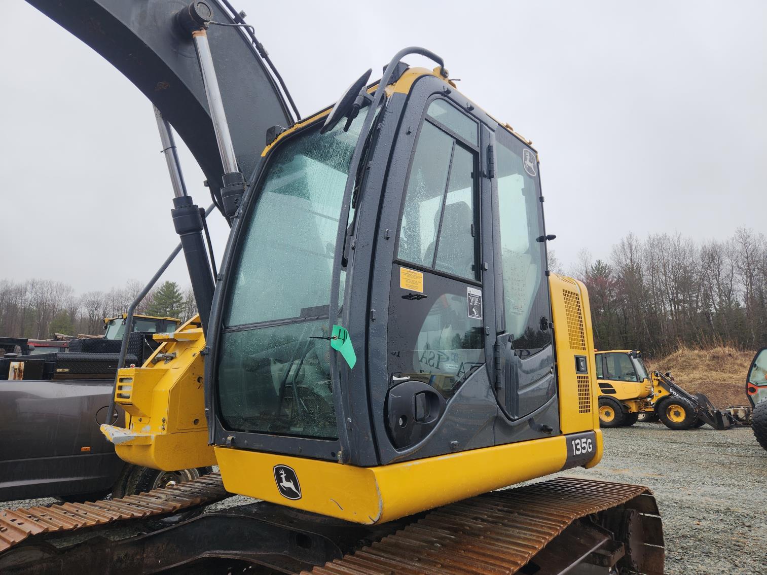 Deere 135 G Excavator