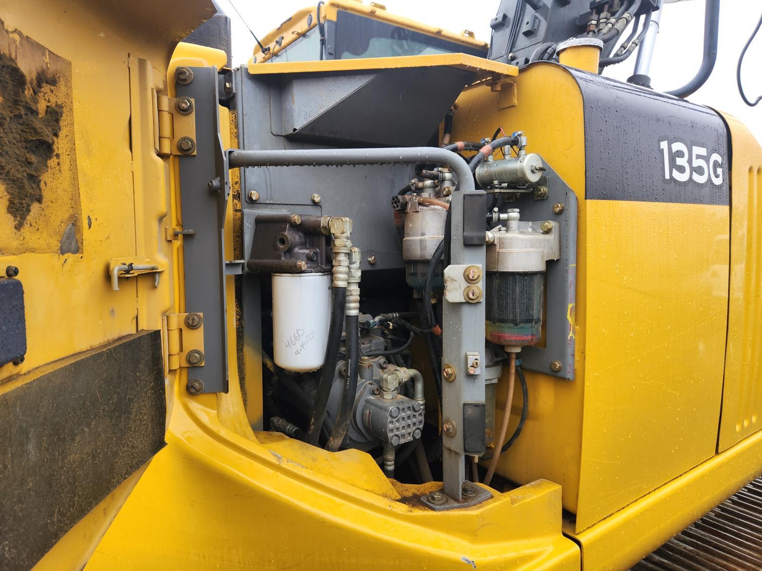 Deere 135 G Excavator