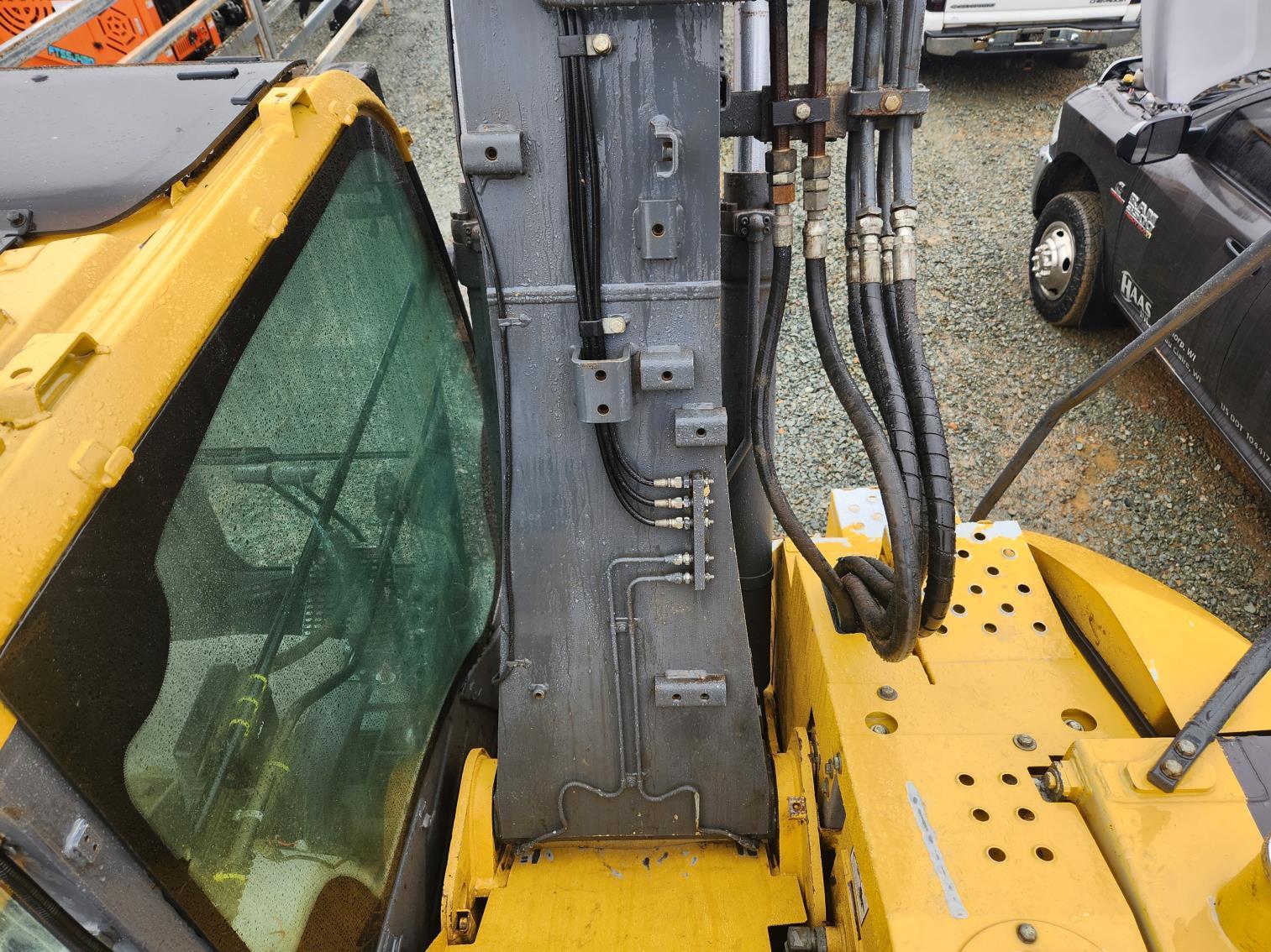 Deere 135 G Excavator