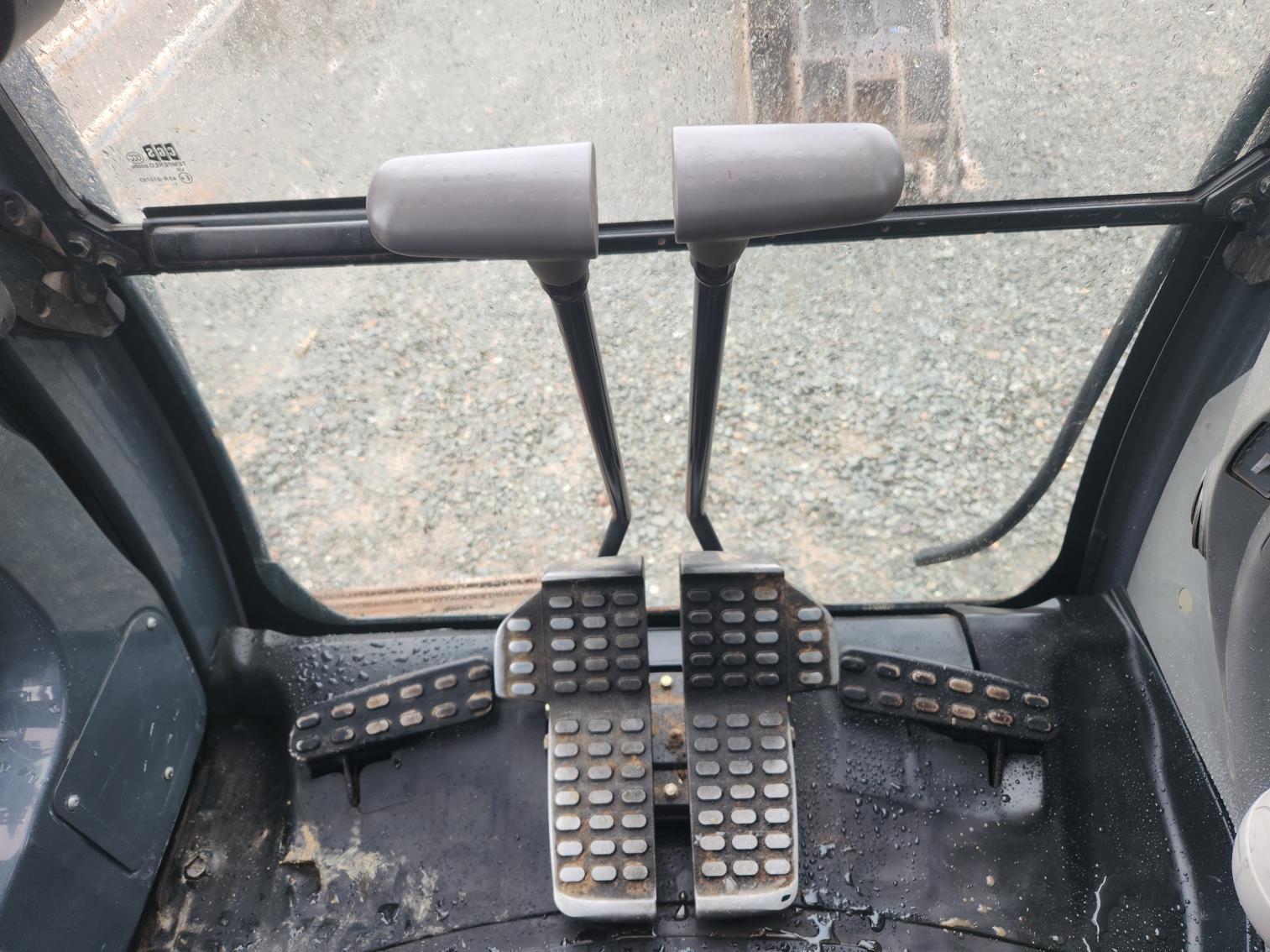 Deere 135 G Excavator