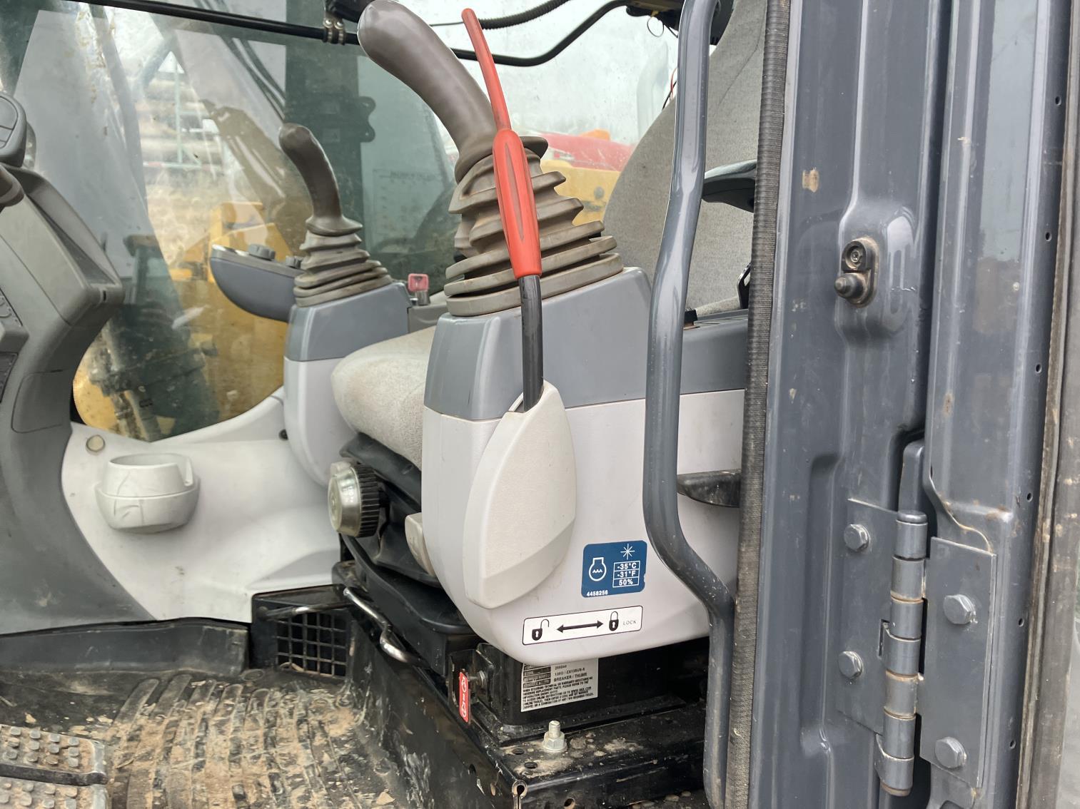 Deere 135 G Excavator