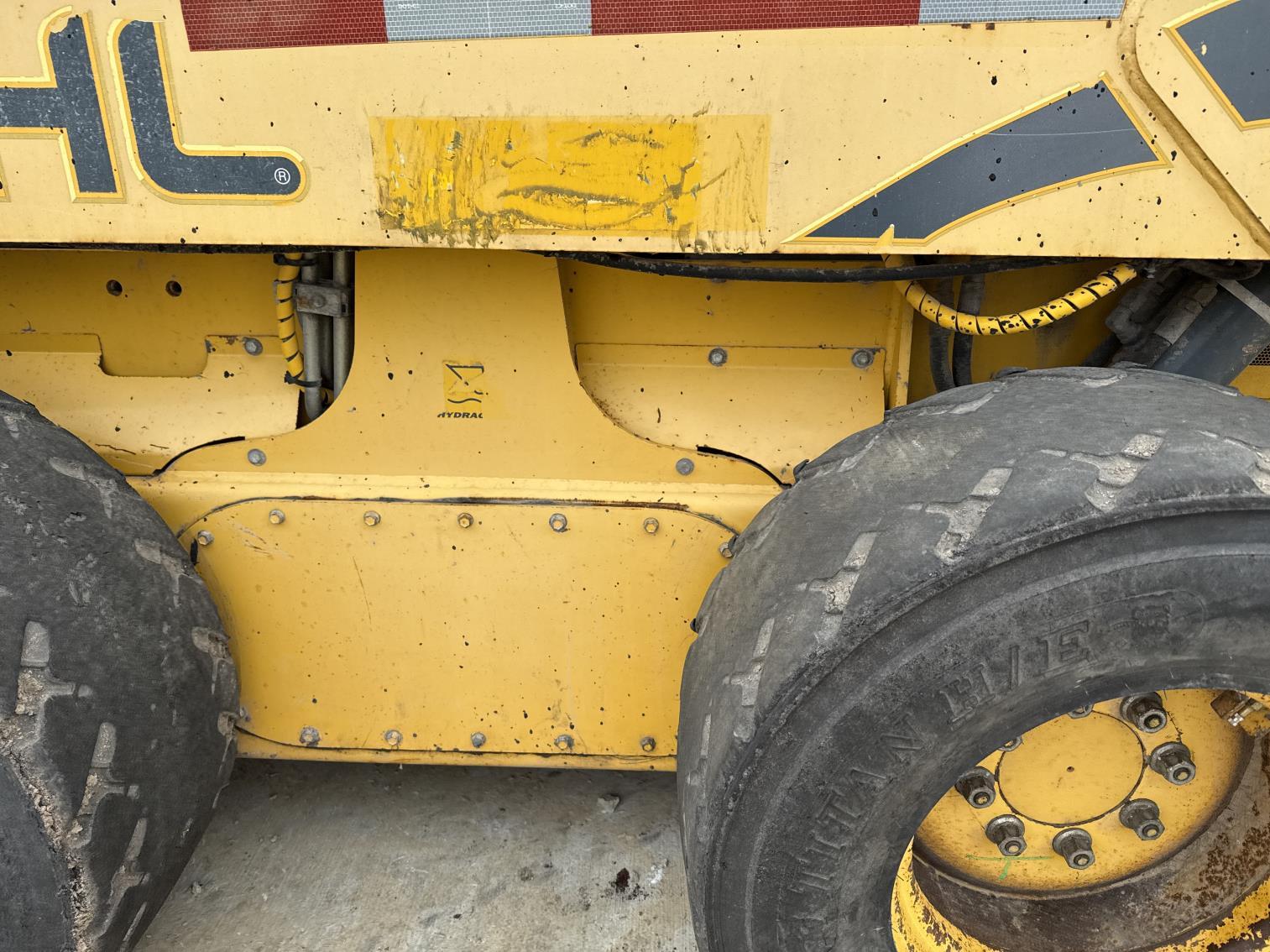 2014 Gehl V400 Wheeled Skid Steer