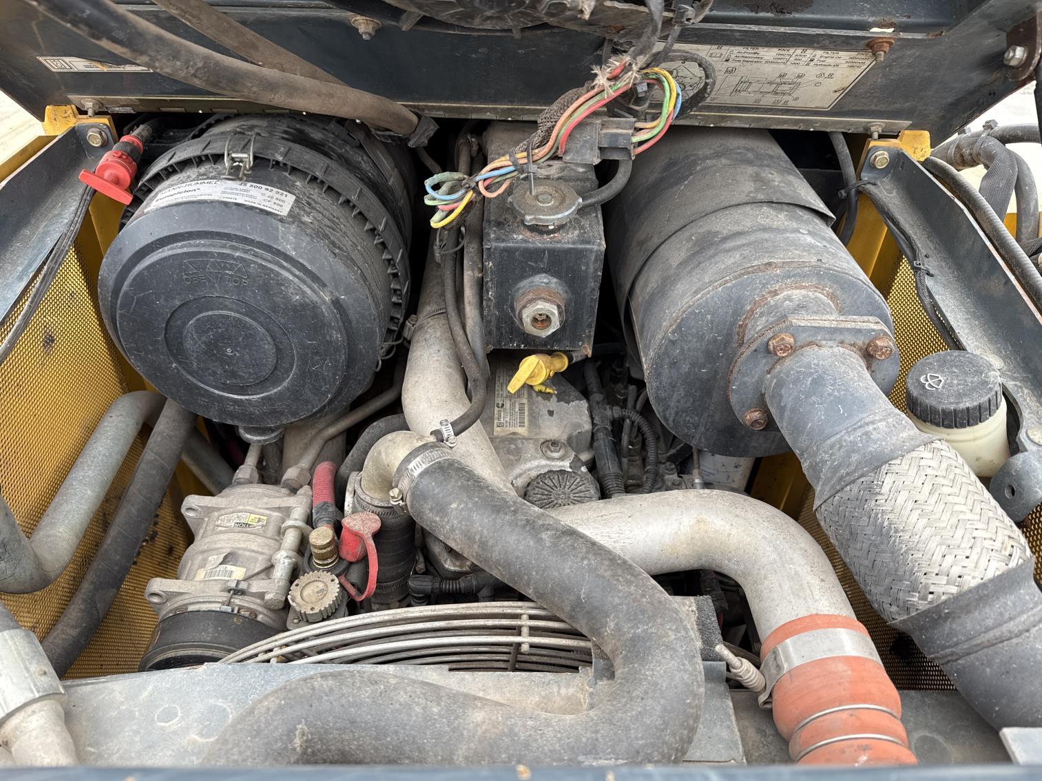 2014 Gehl V400 Wheeled Skid Steer