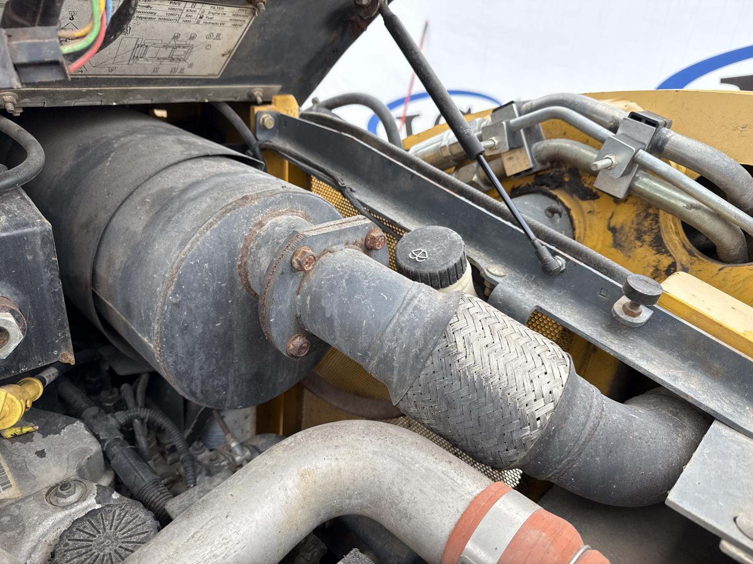 2014 Gehl V400 Wheeled Skid Steer