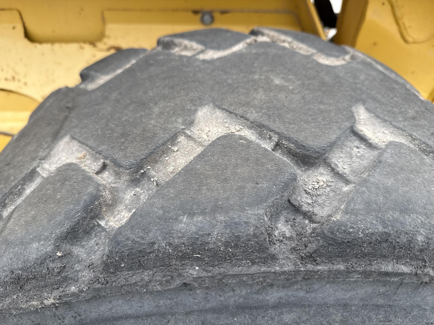 2014 Gehl V400 Wheeled Skid Steer