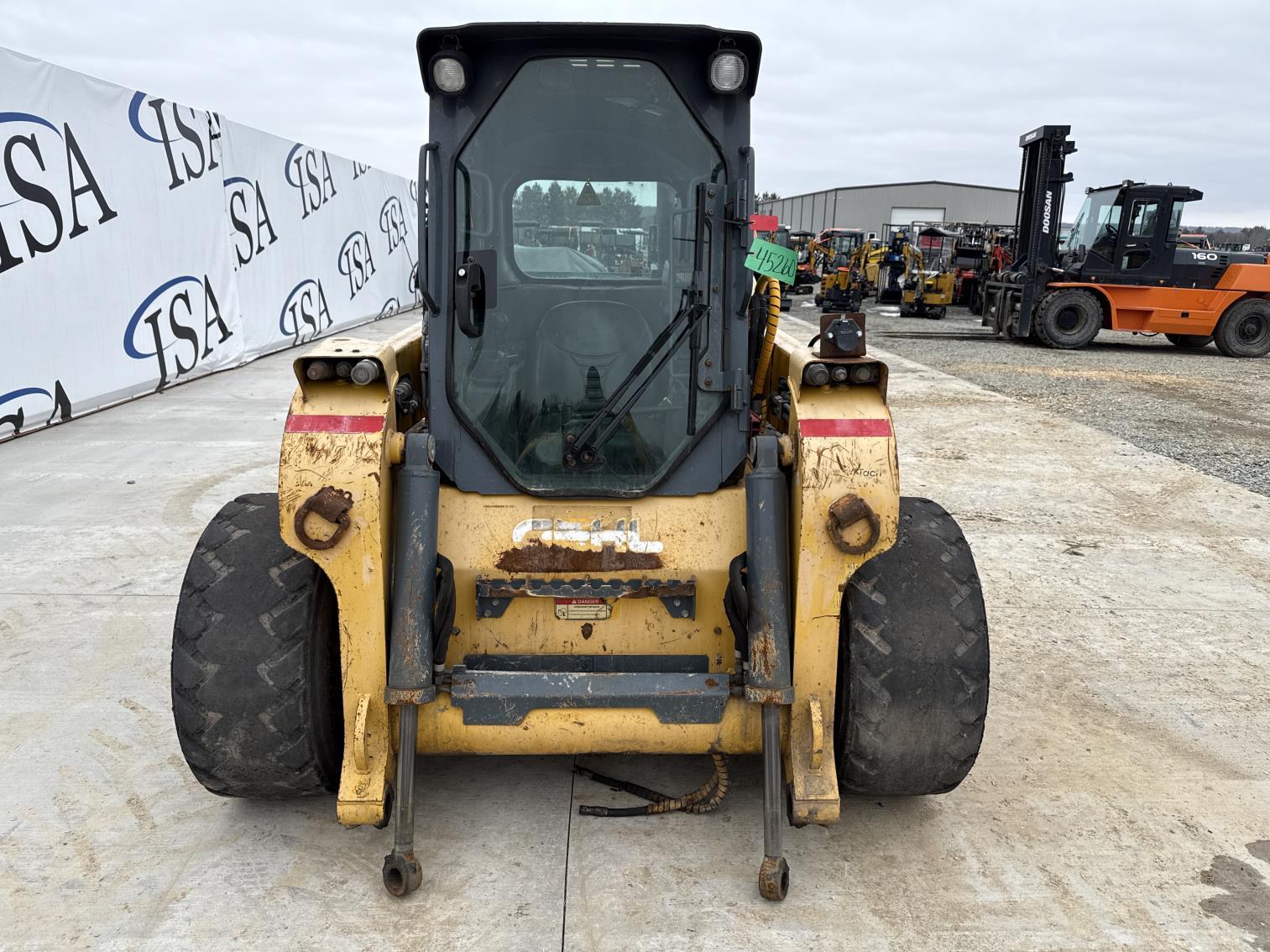 2014 Gehl V400 Wheeled Skid Steer