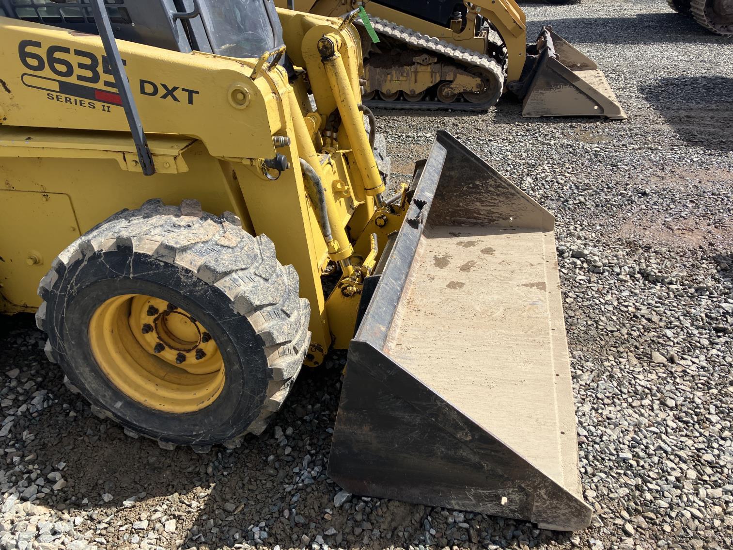 Gehl 6635 Series Ii Dxt Wheeled Skid Steer