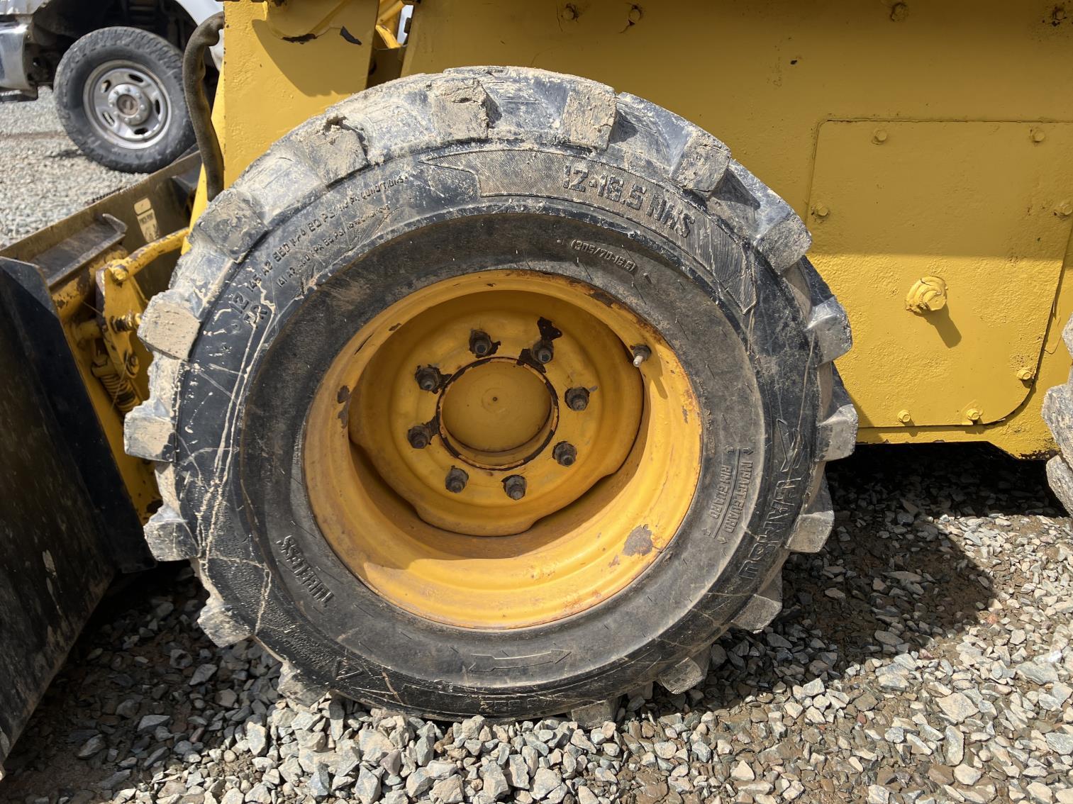 Gehl 6635 Series Ii Dxt Wheeled Skid Steer