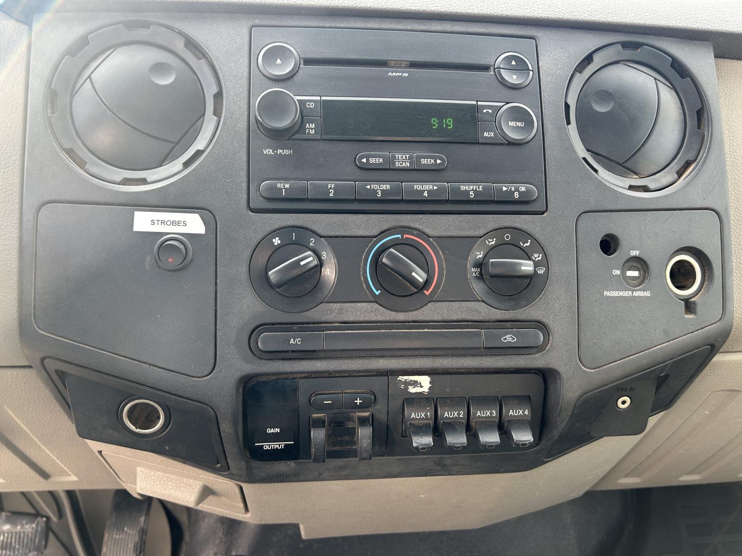 2008 Ford F-350 Super Duty Xl 4x4 Flatbed Pick Up