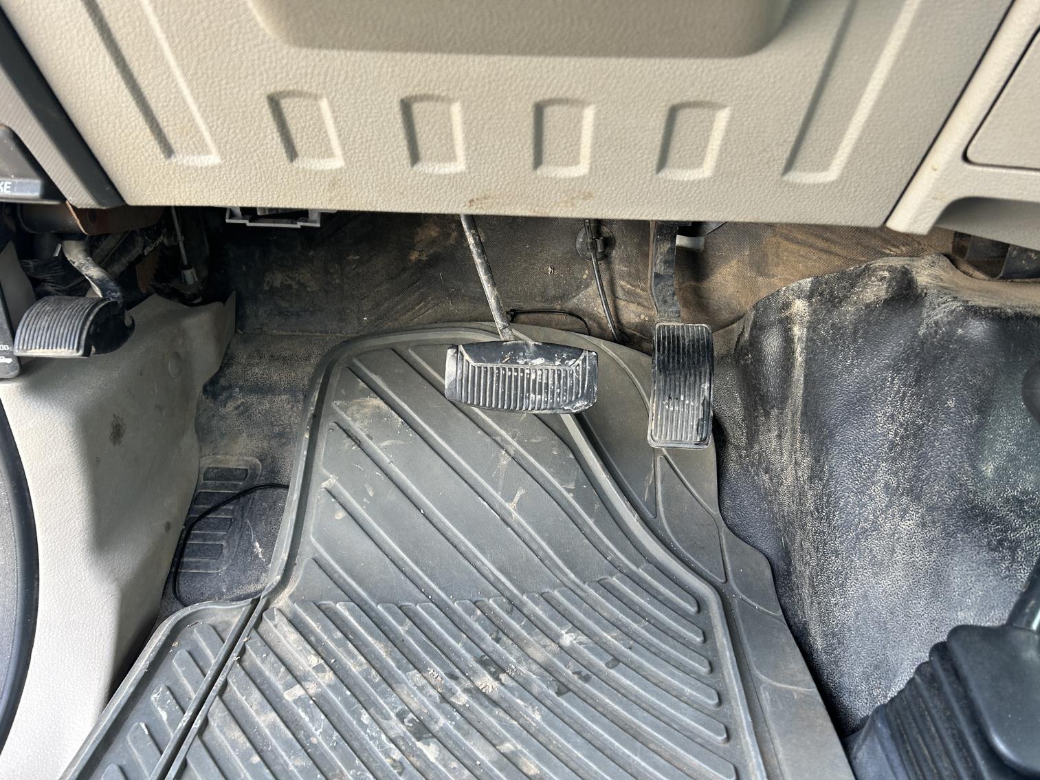 2008 Ford F-350 Super Duty Xl 4x4 Flatbed Pick Up