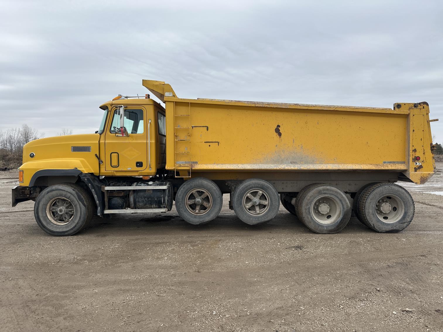 1994 Mack Cl713 Quad Axle Dump Truck