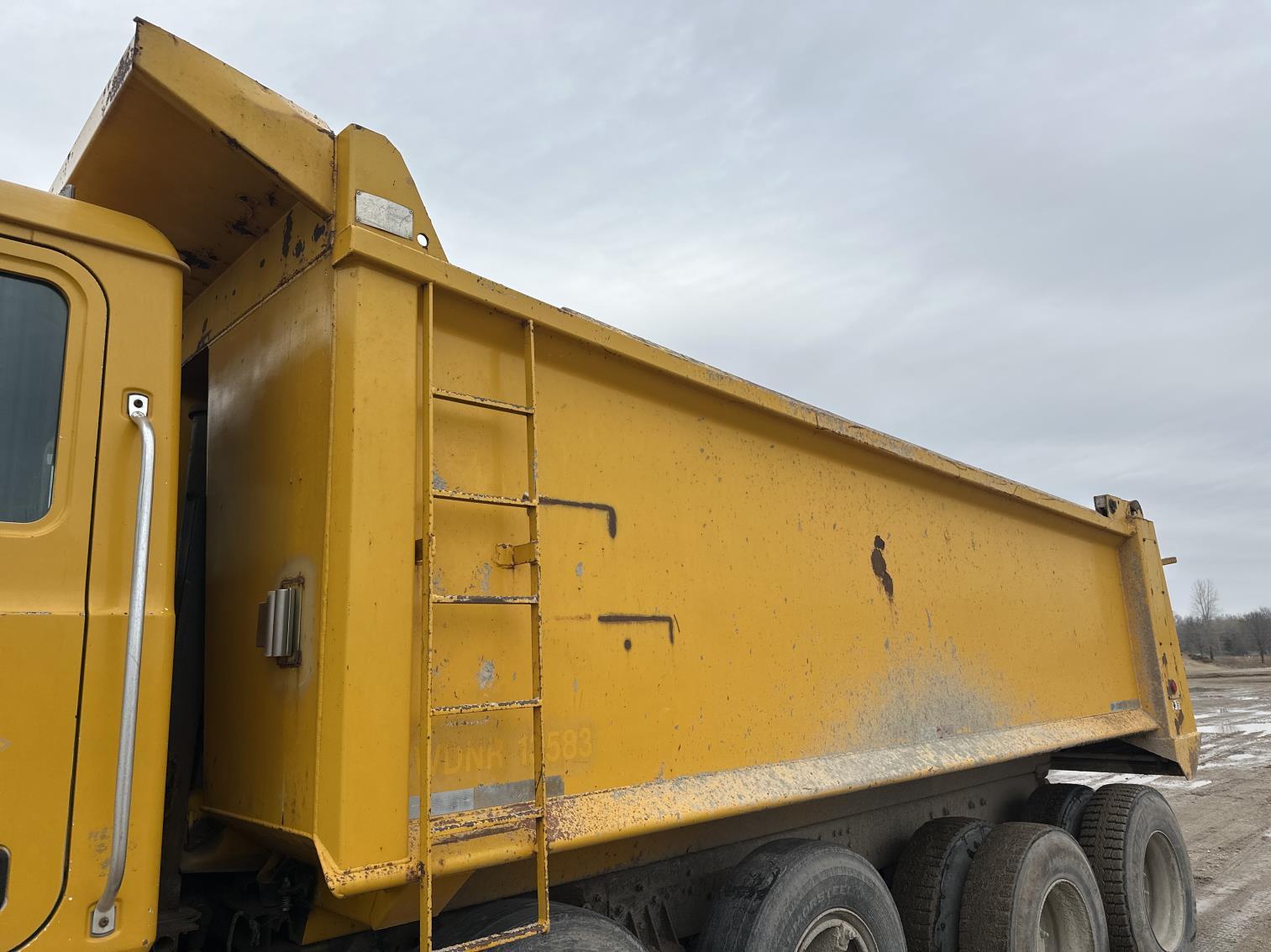 1994 Mack Cl713 Quad Axle Dump Truck
