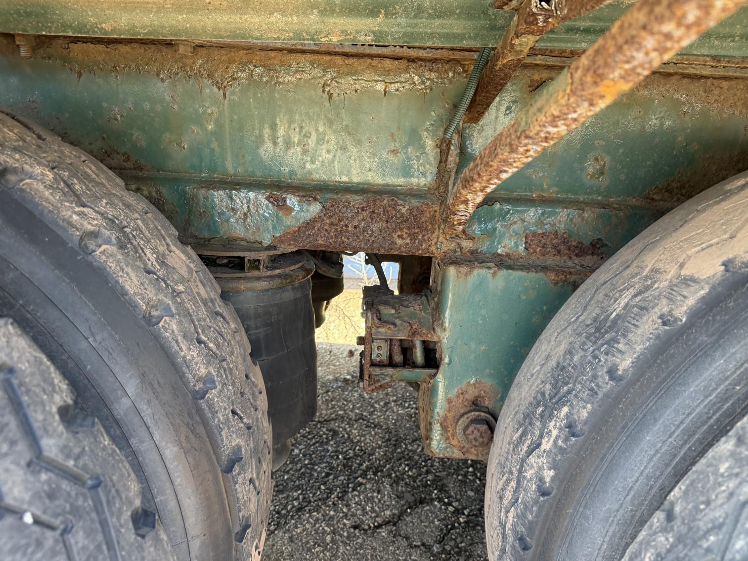 2000 Heil Tanker Trailer