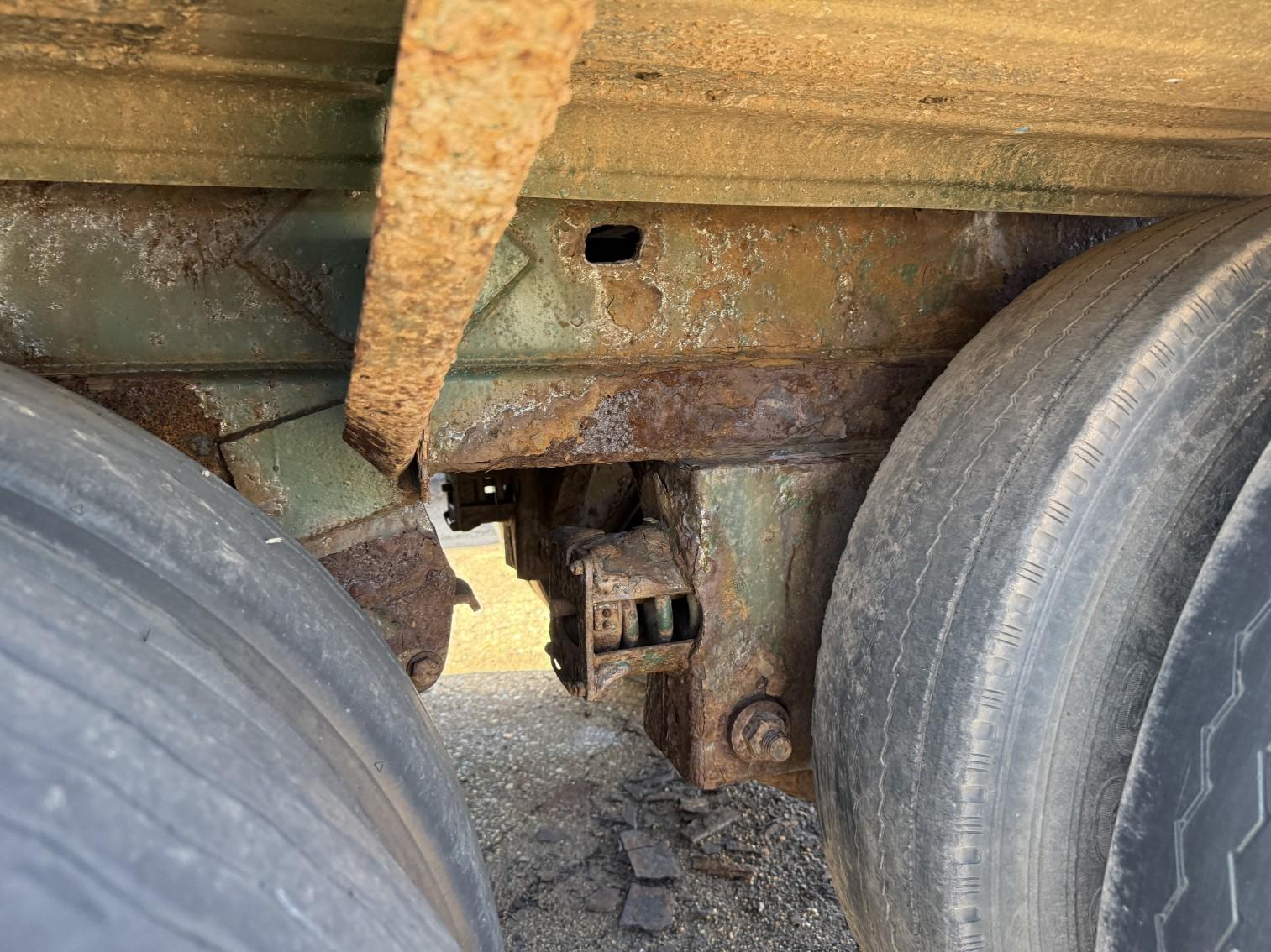 2000 Heil Tanker Trailer