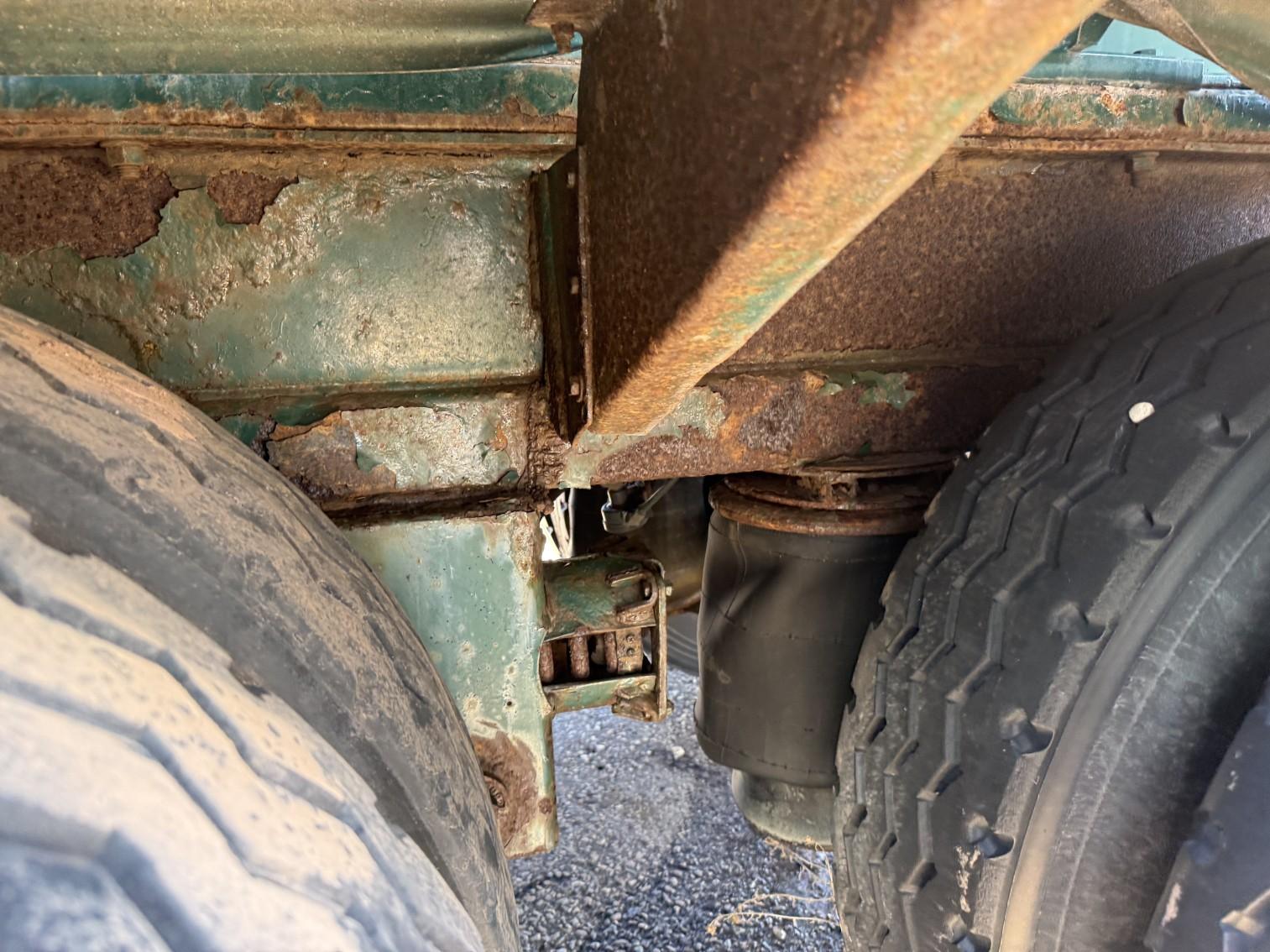 2000 Heil Tanker Trailer