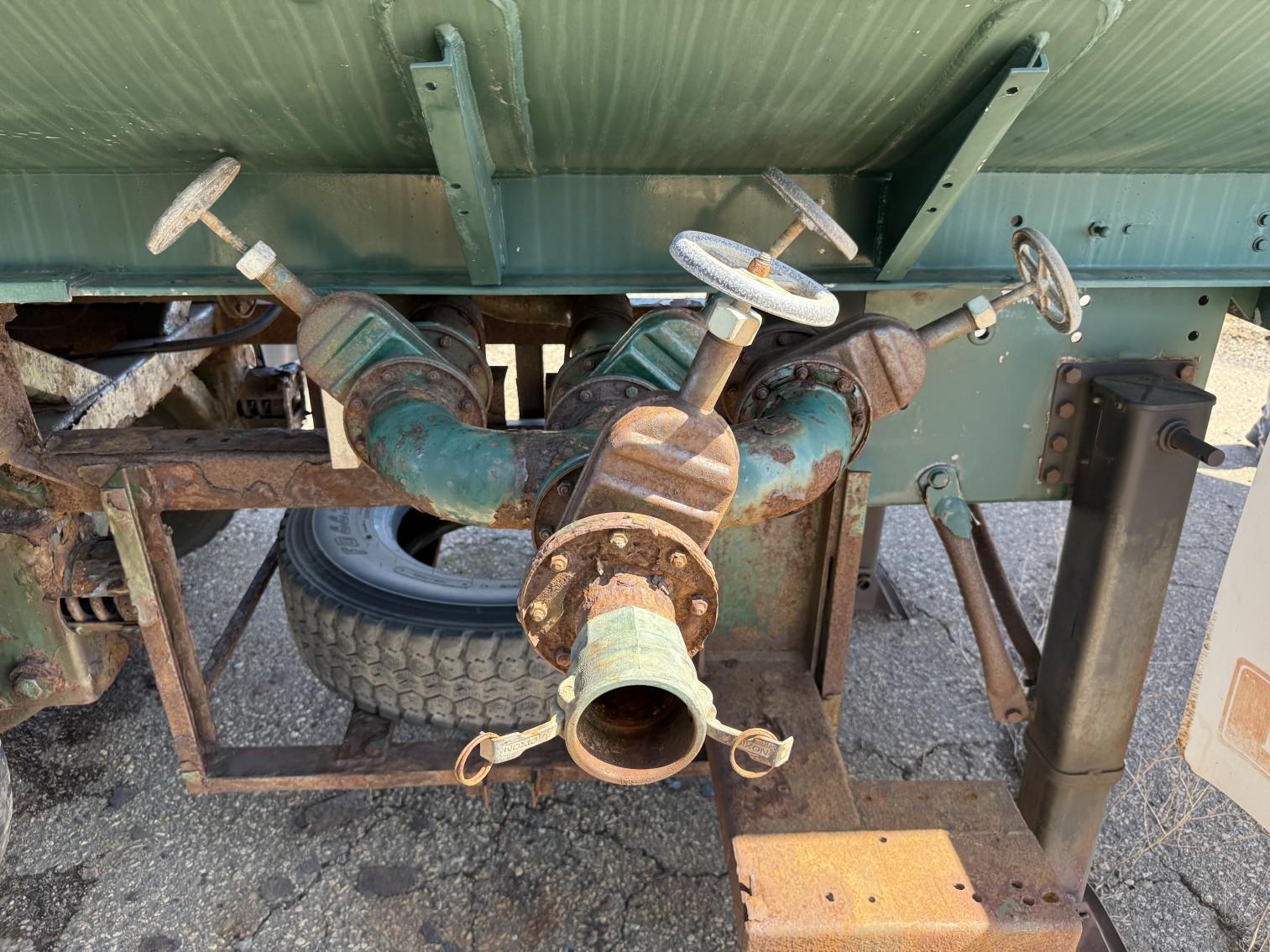 2000 Heil Tanker Trailer
