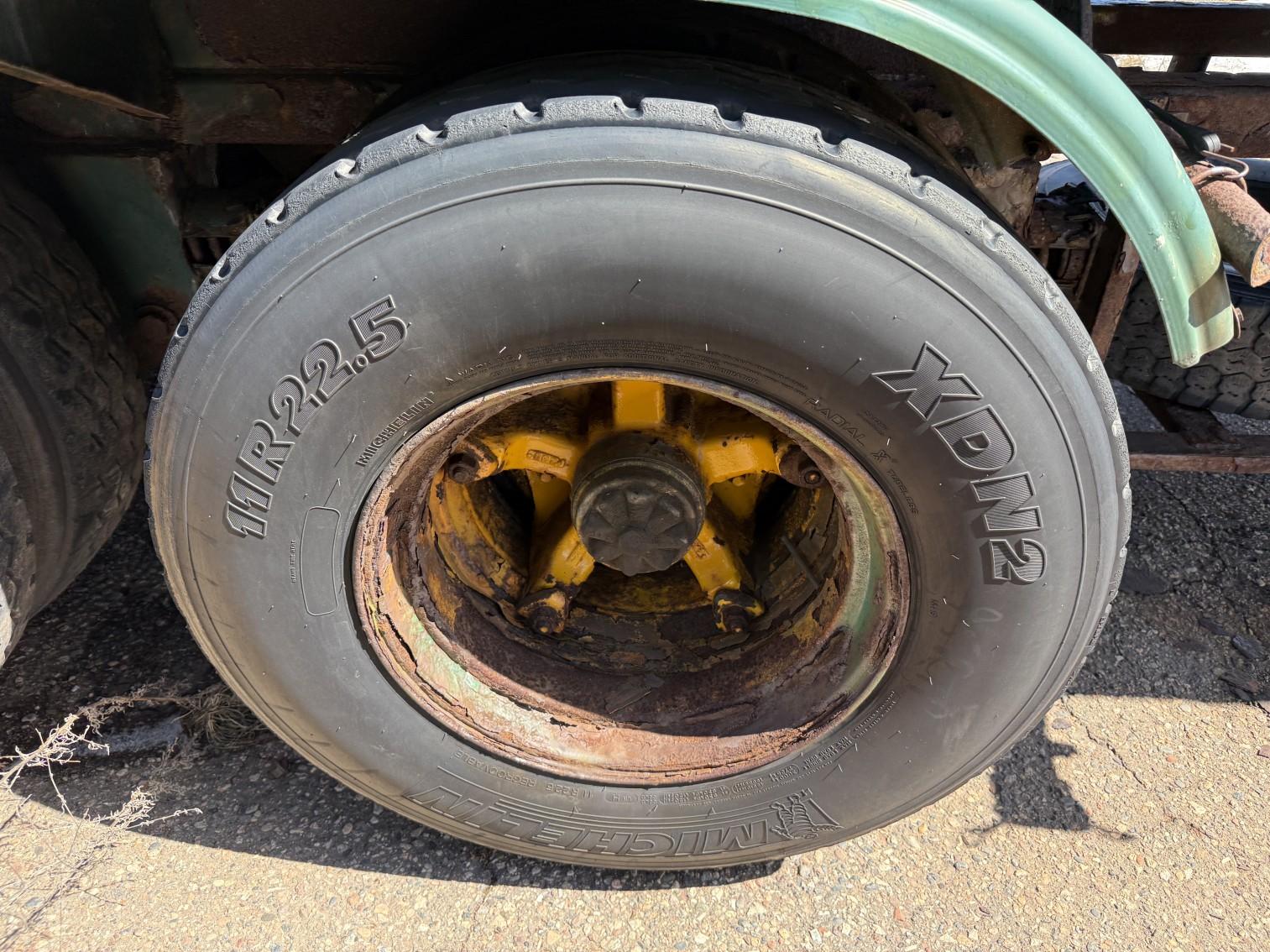 2000 Heil Tanker Trailer