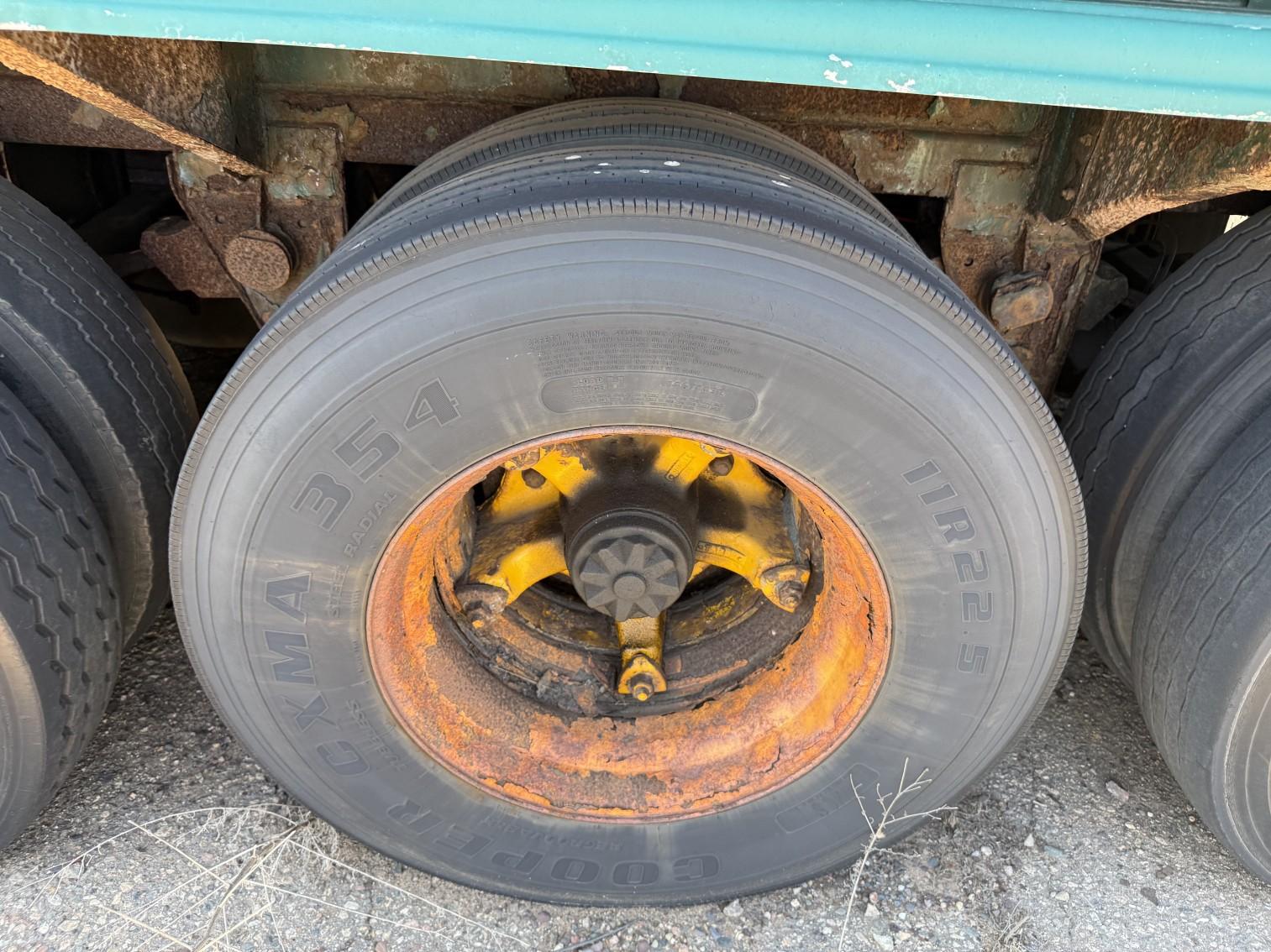 2000 Heil Tanker Trailer