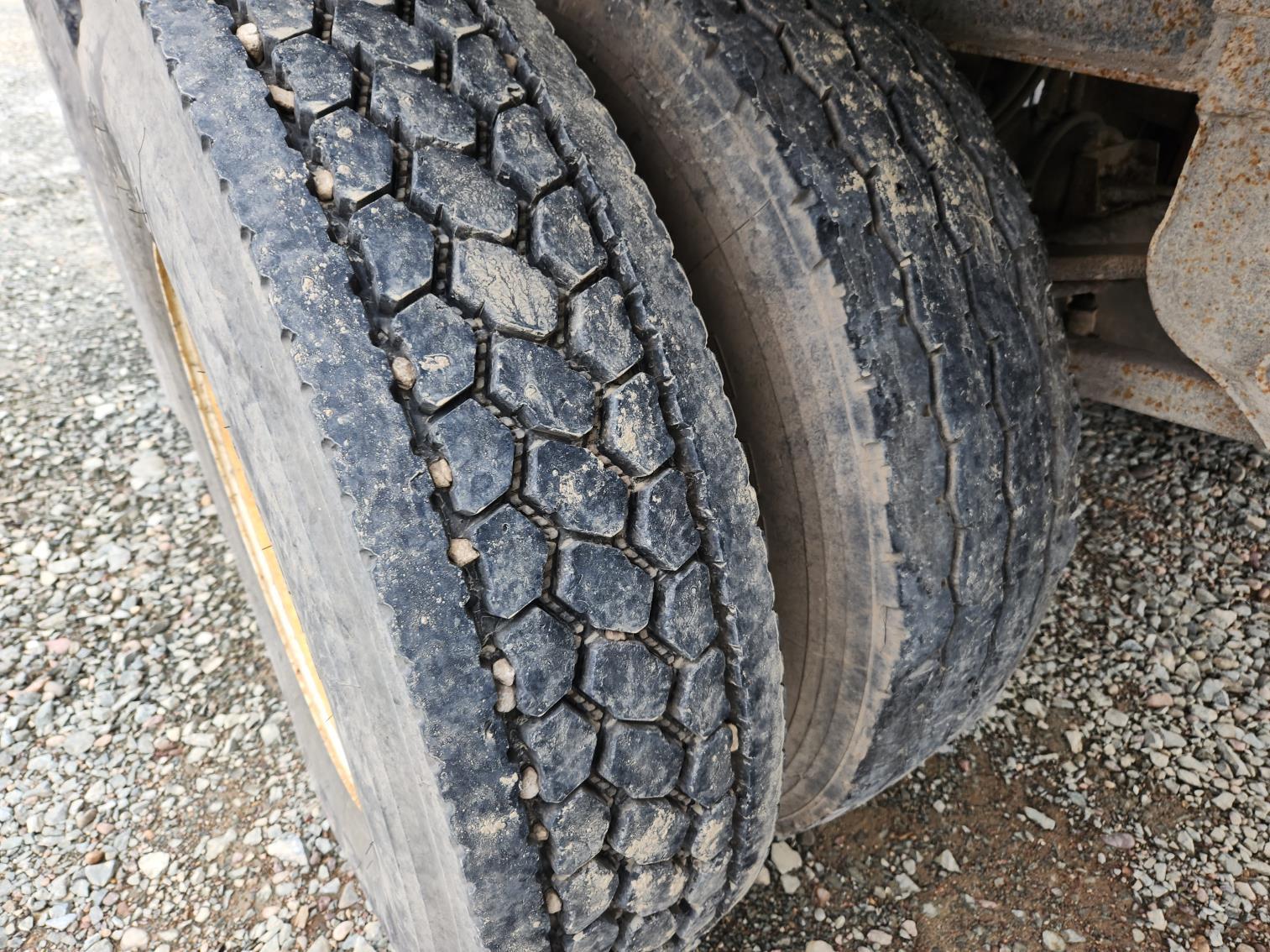 1994 Fabrex 53' Walking Floor Trailer