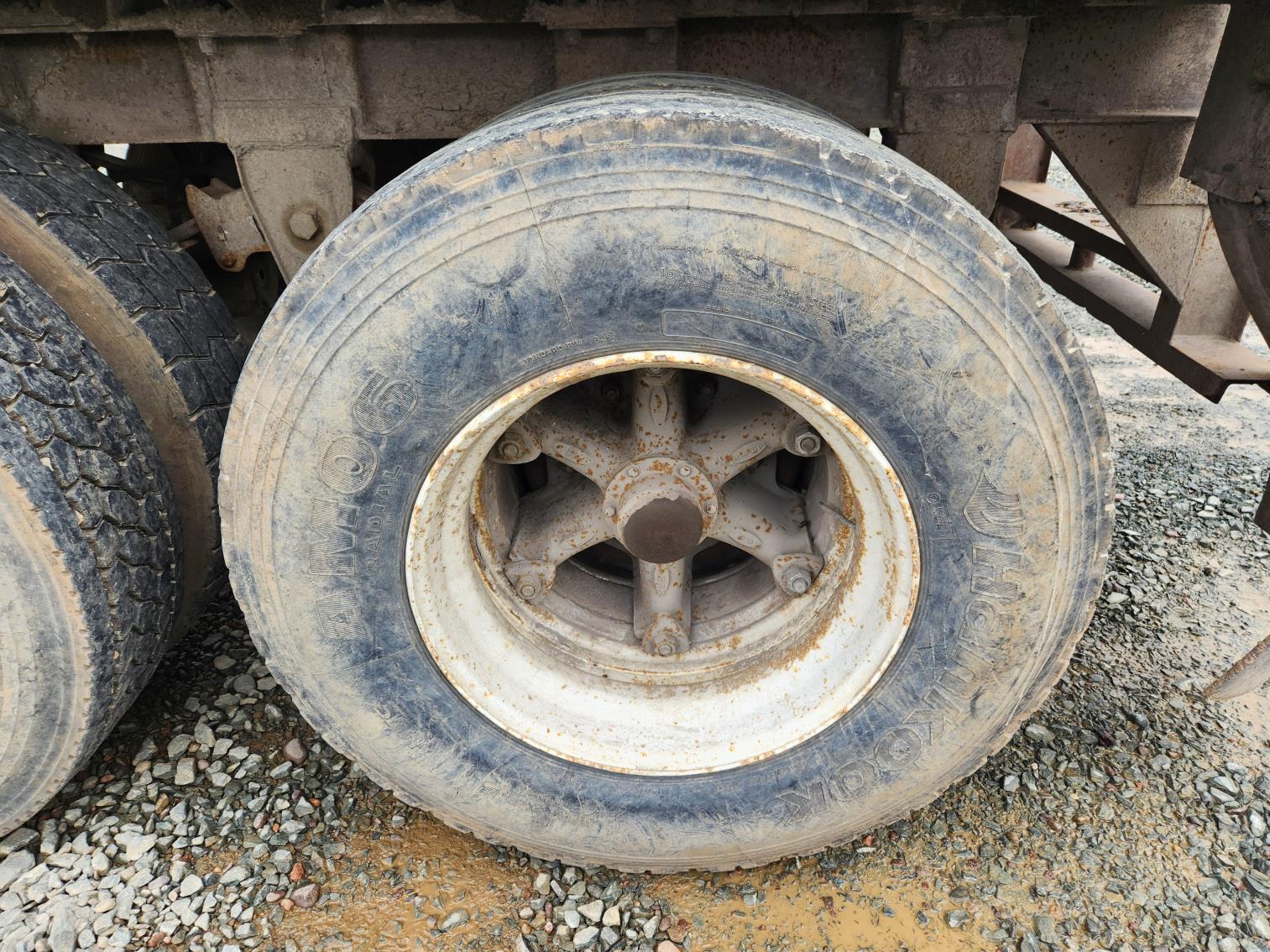 1994 Fabrex 53' Walking Floor Trailer