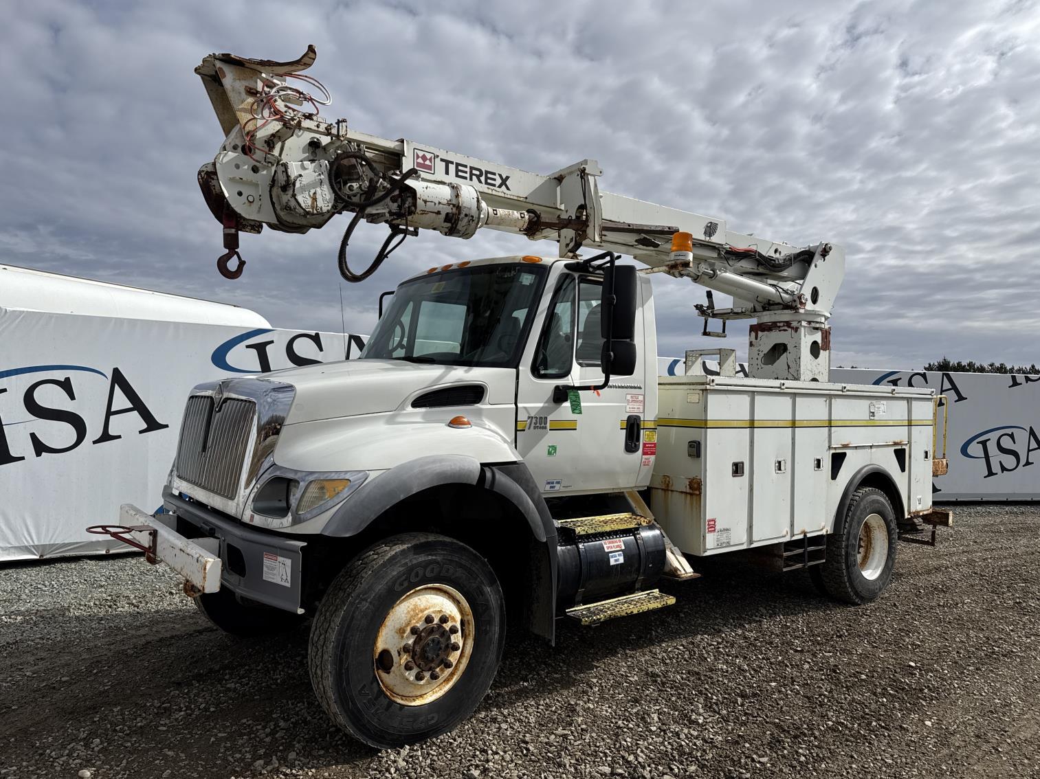 2006 International 7300 Sfa 4x4 Digger Derrick