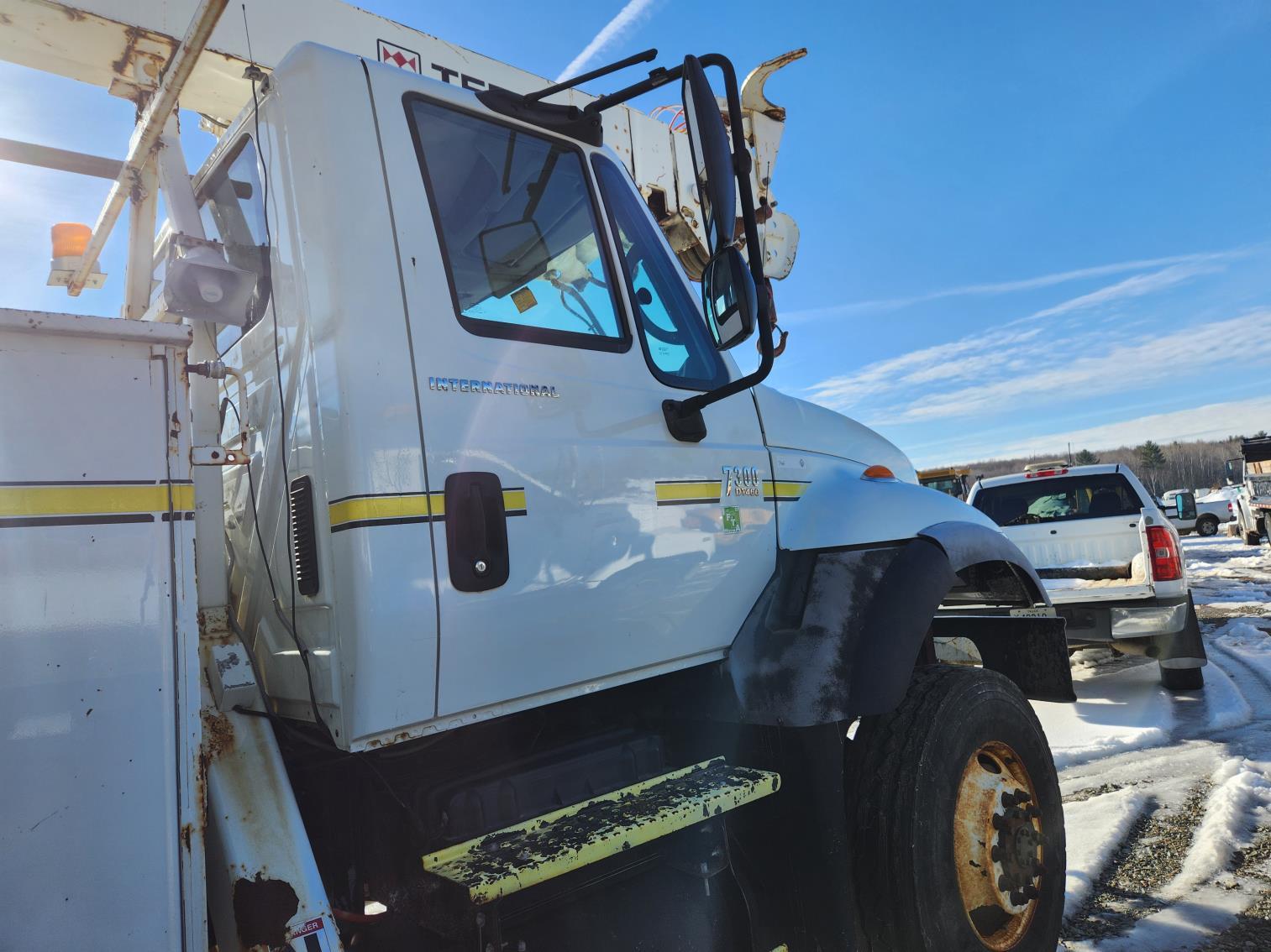 2006 International 7300 Sfa 4x4 Digger Derrick