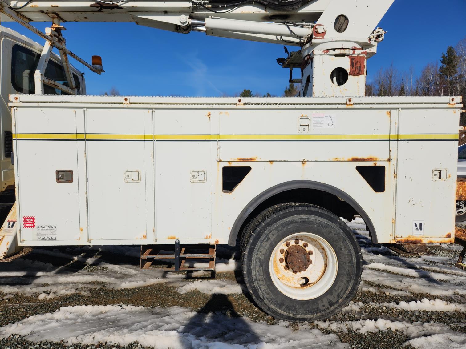 2006 International 7300 Sfa 4x4 Digger Derrick