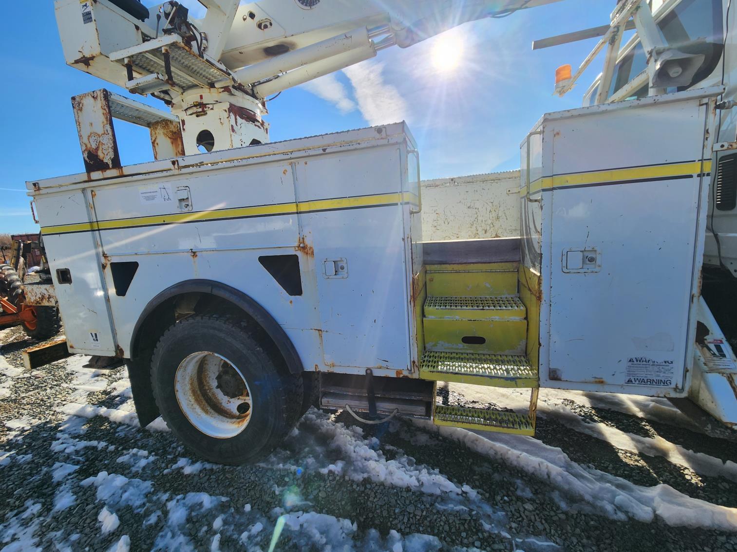 2006 International 7300 Sfa 4x4 Digger Derrick