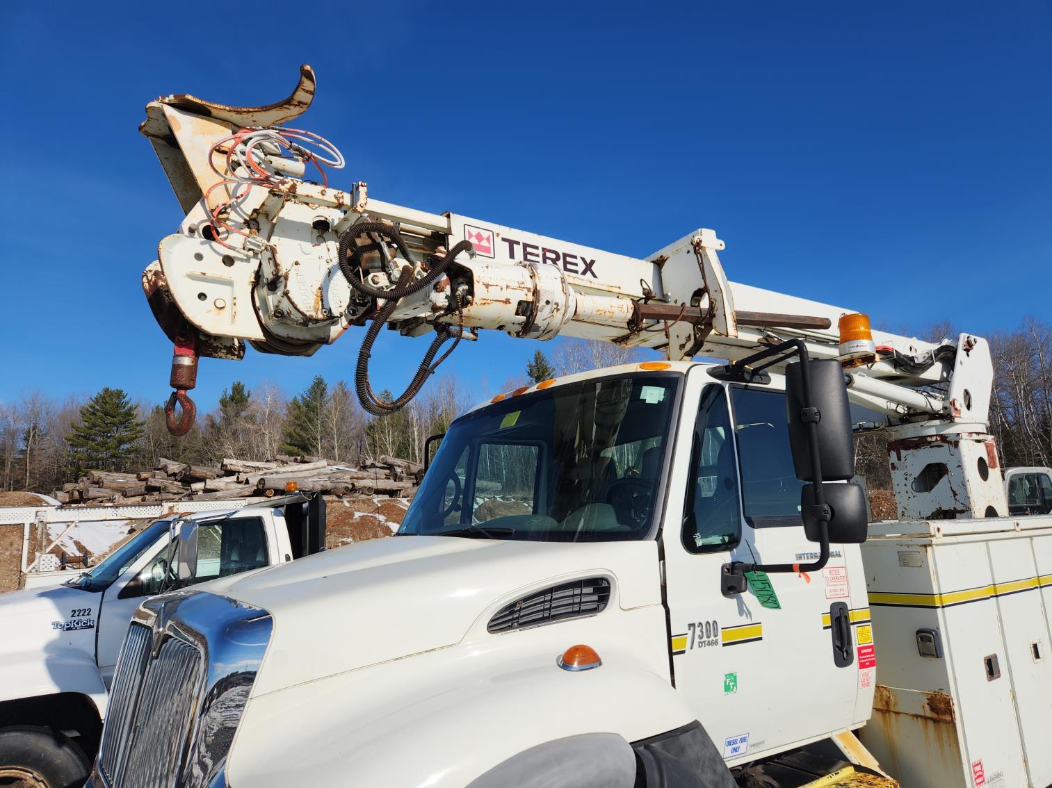 2006 International 7300 Sfa 4x4 Digger Derrick